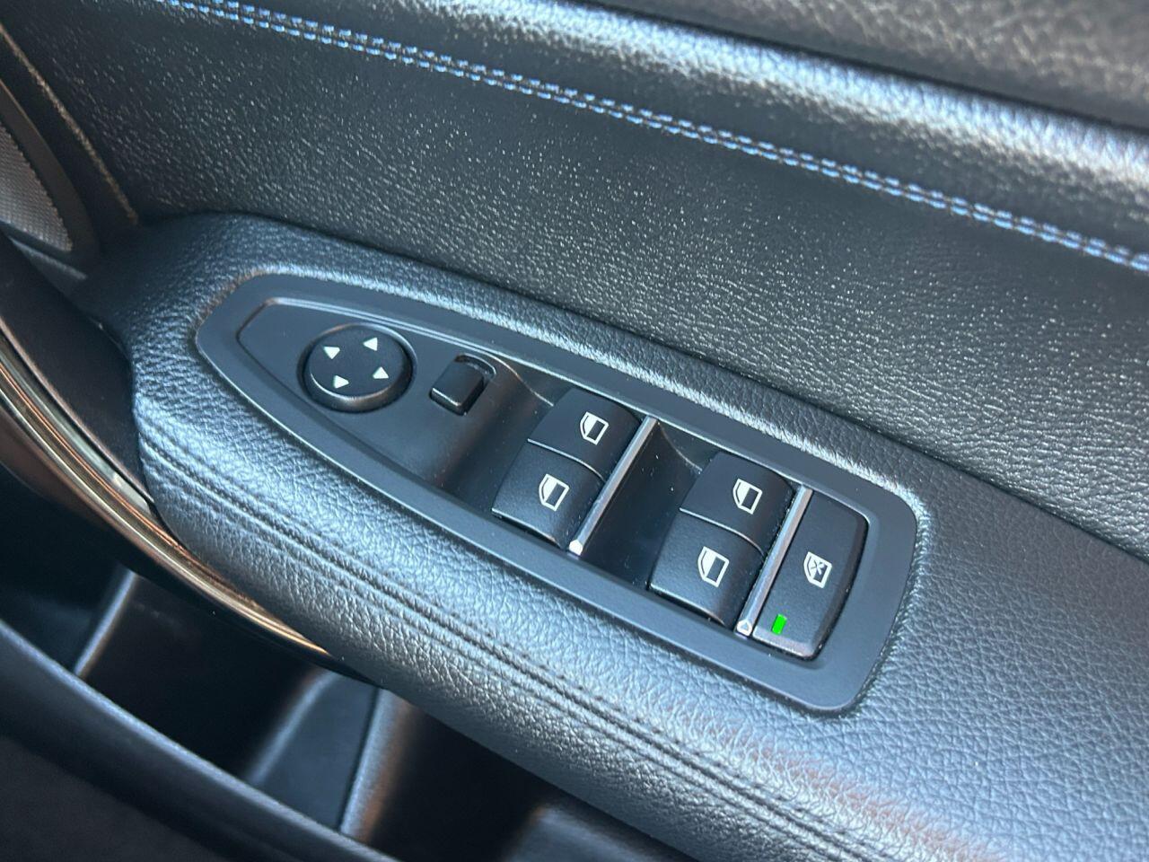 BMW 1 Series view 24