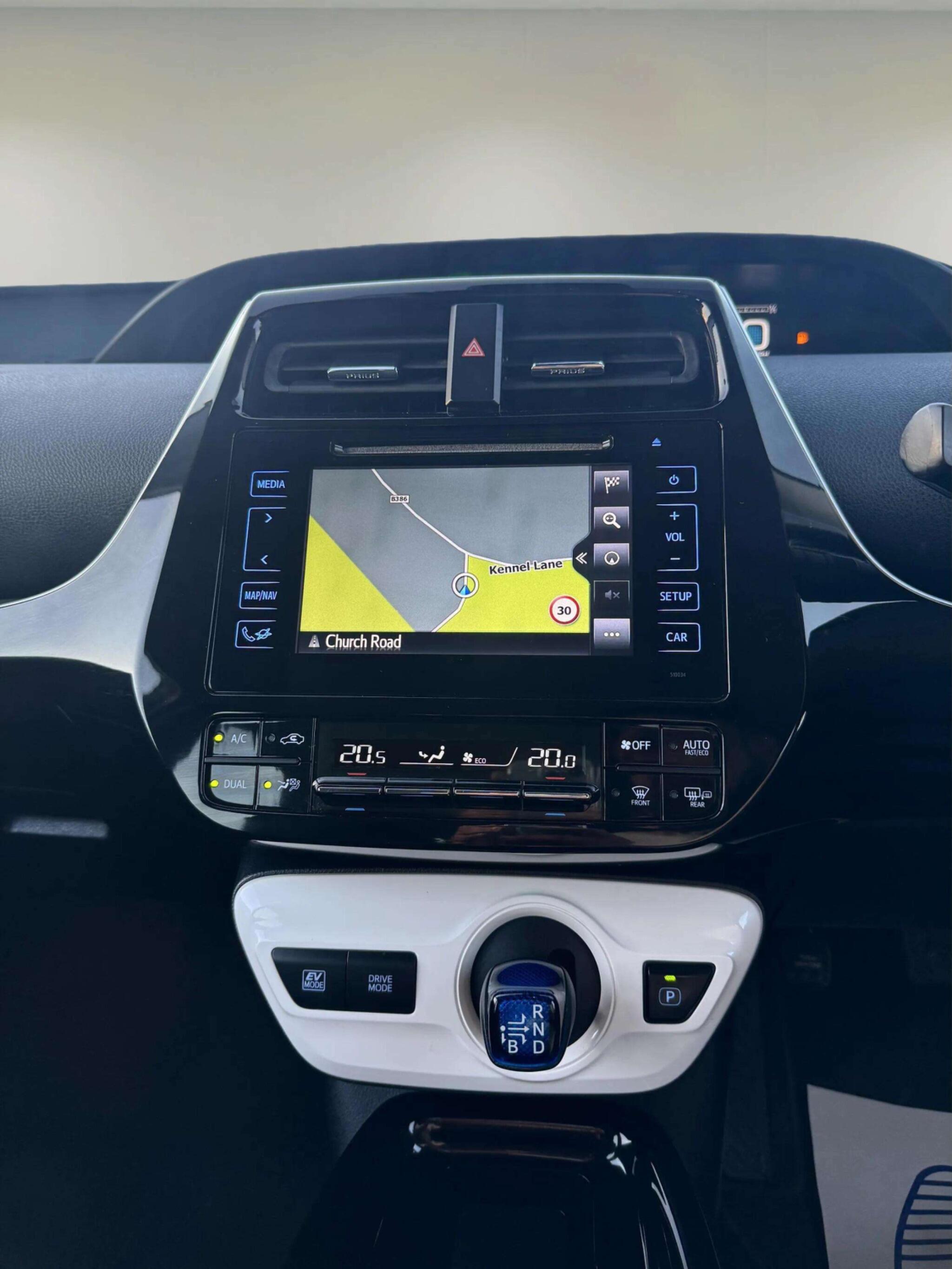 Toyota Prius view 43
