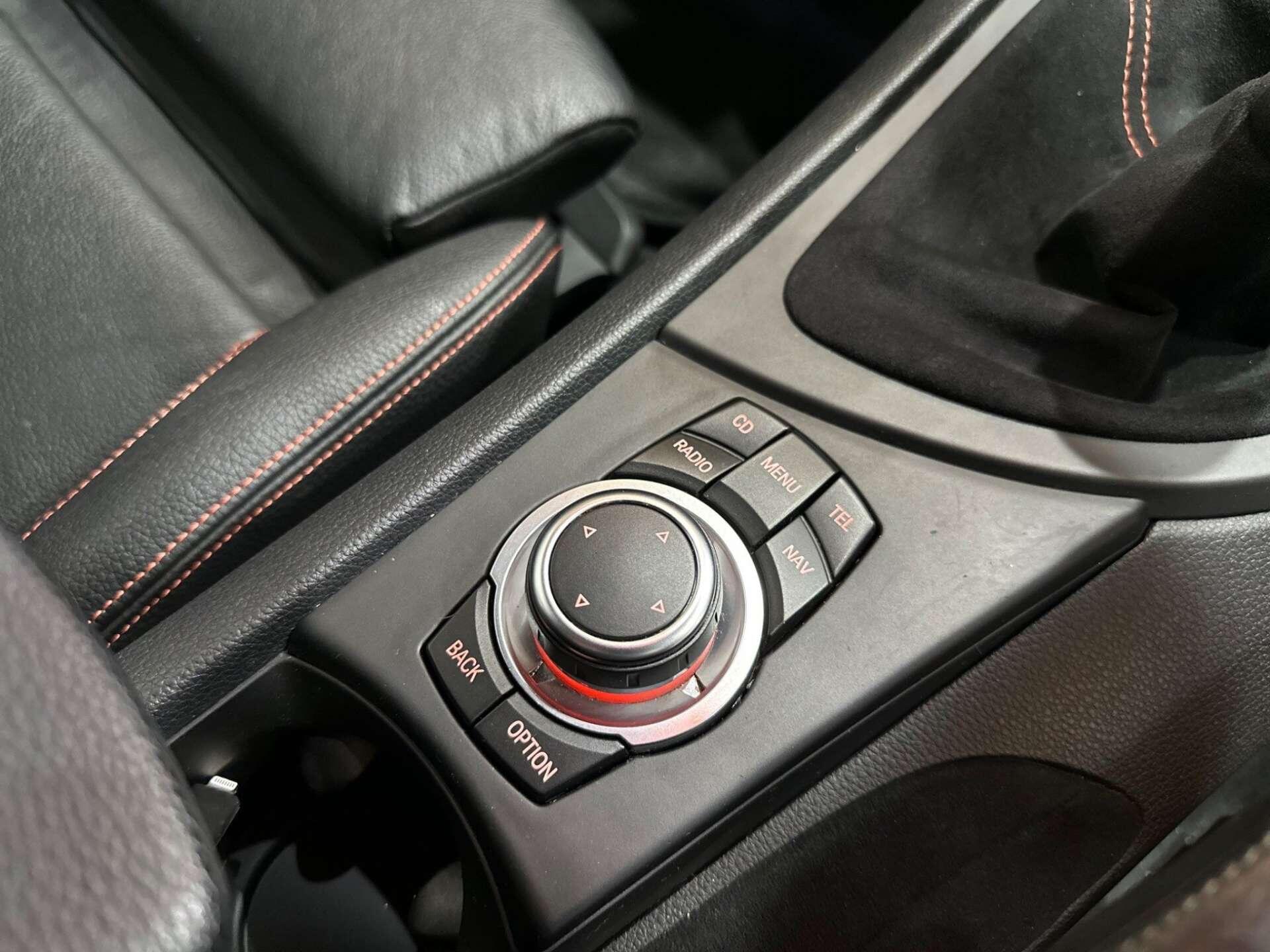 BMW 1 Series view 11