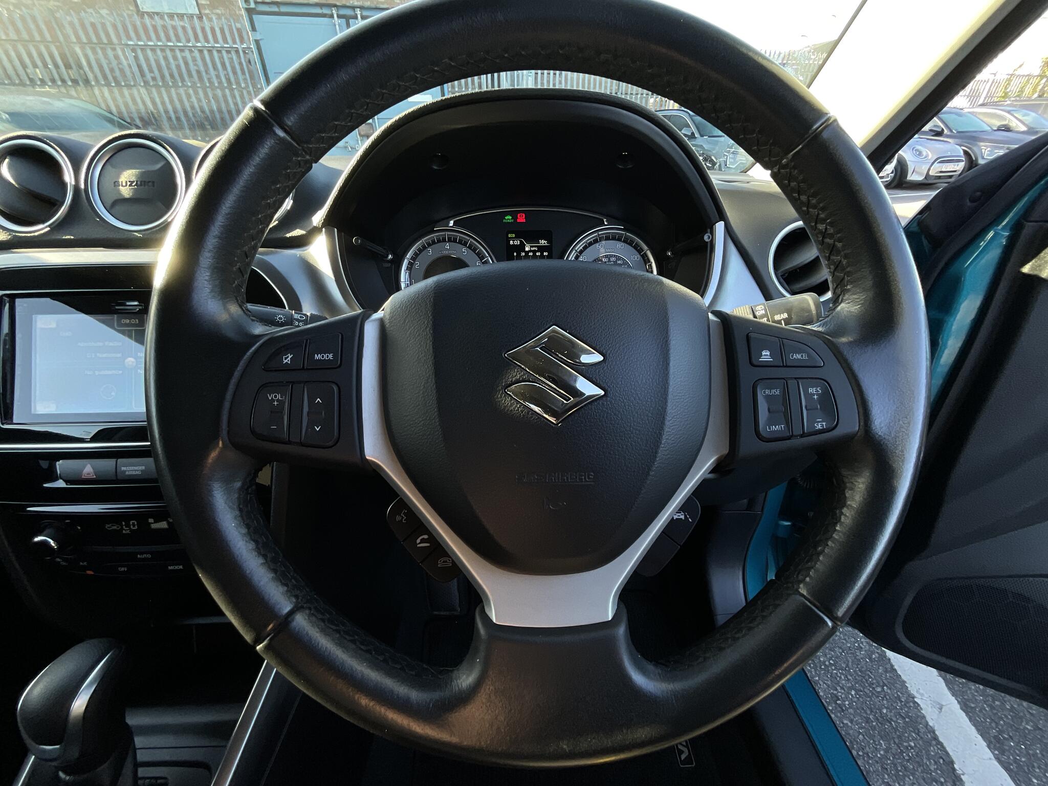 Suzuki Vitara view 20
