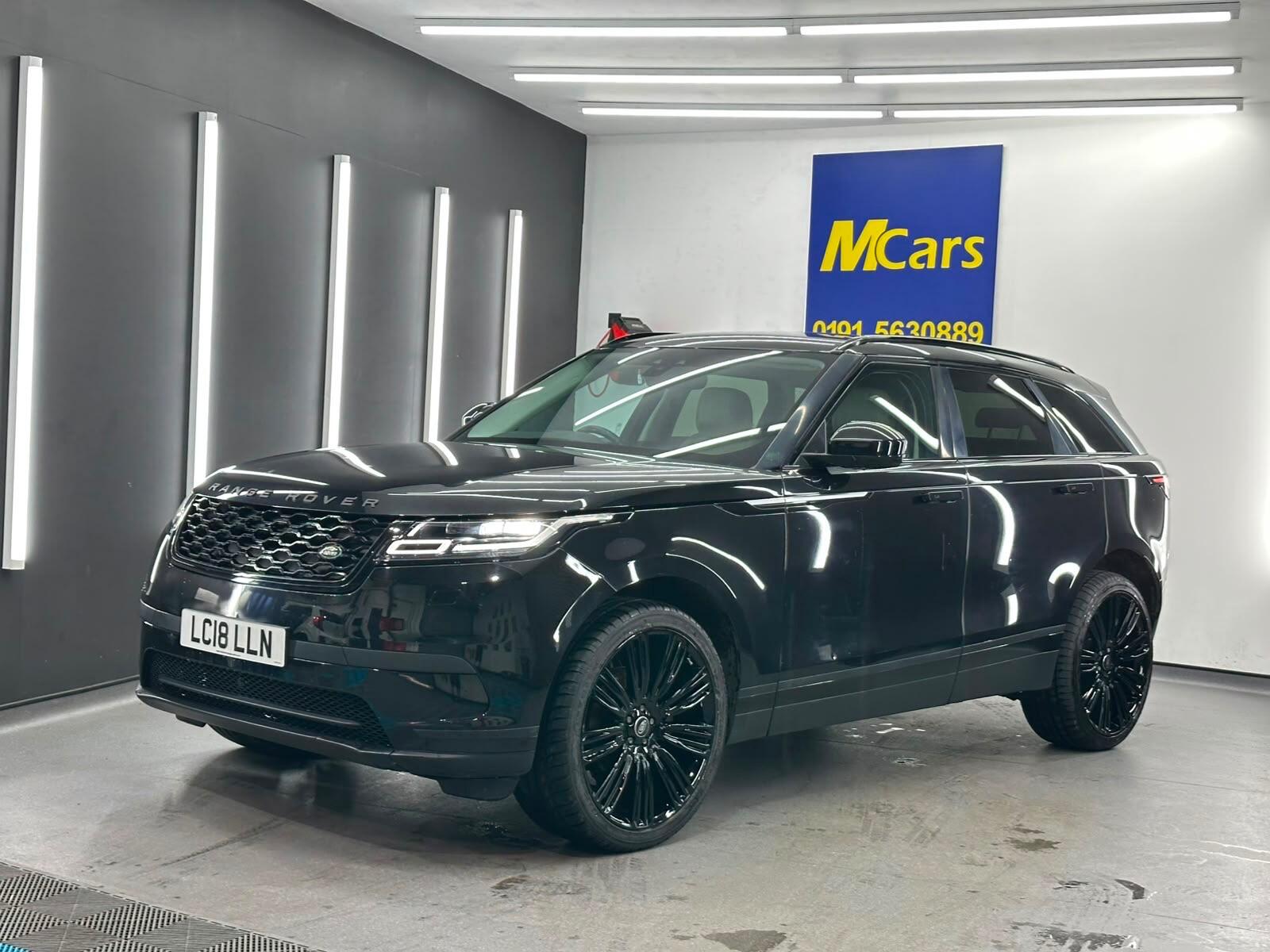 Land Rover Range Rover Velar view 3