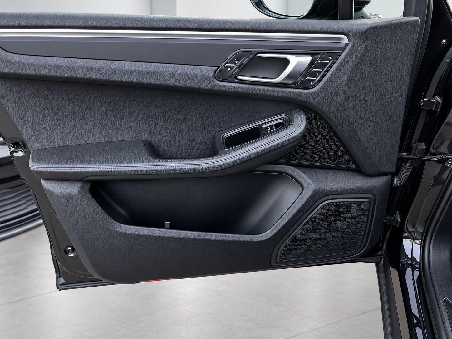 Porsche Macan view 40
