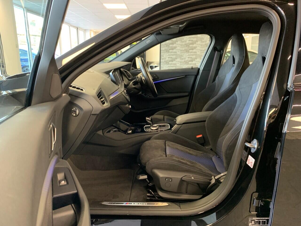 BMW 1 Series view 31