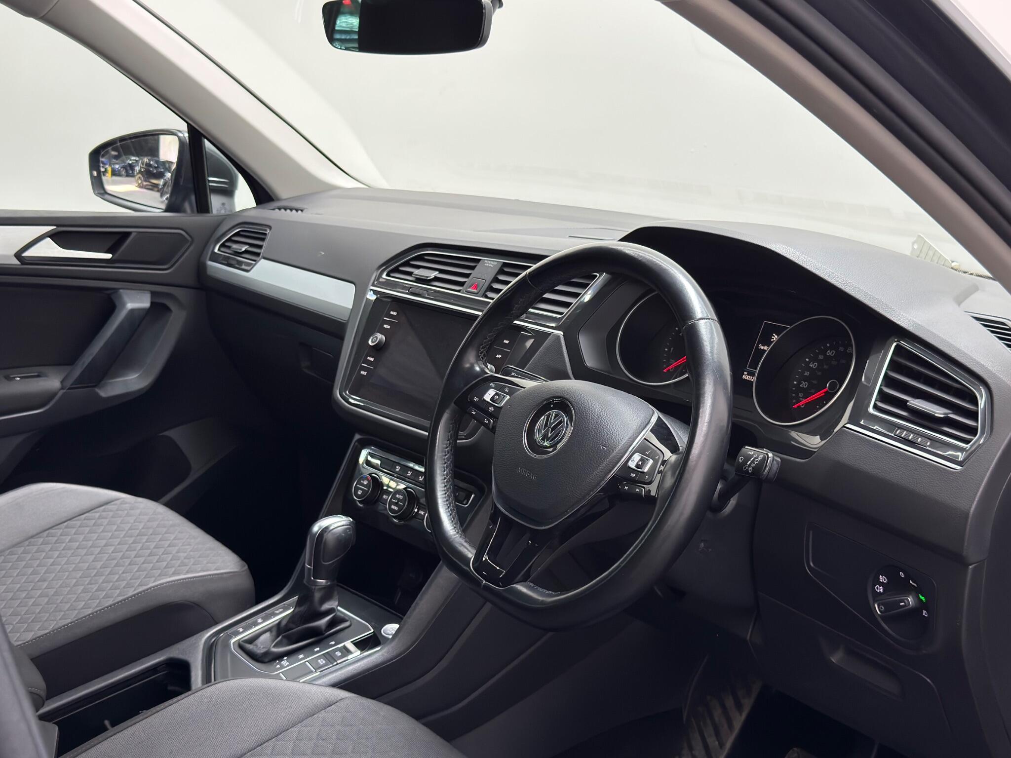 Volkswagen Tiguan view 38