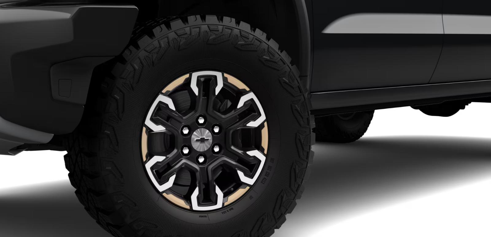 Chevrolet Silverado view 5