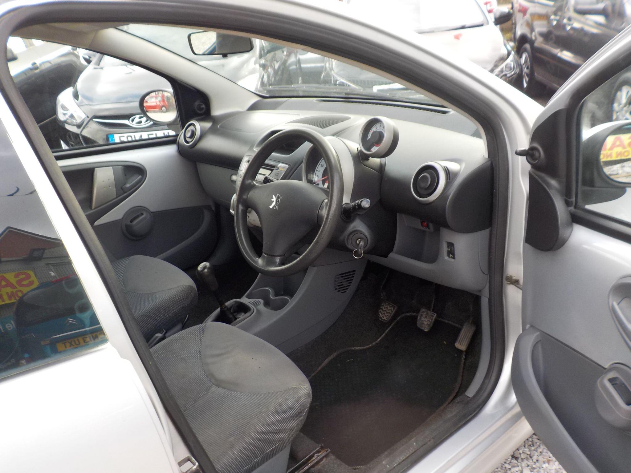 Peugeot 107 1.0 12V Urban Euro 4 5dr