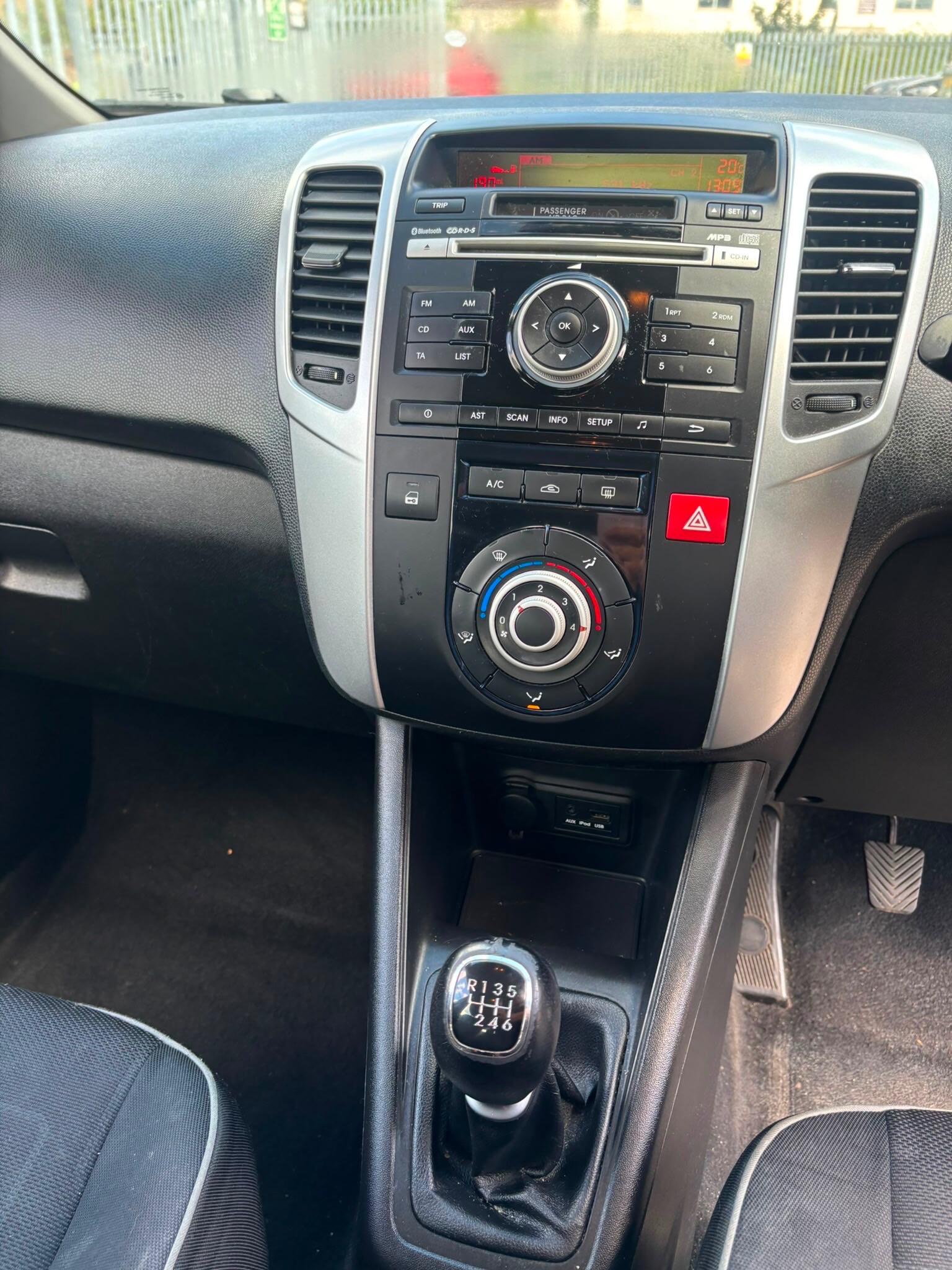 Kia Venga view 25