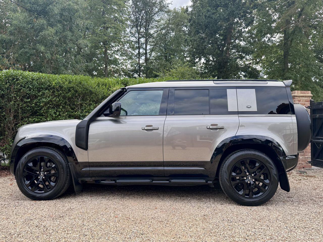 Land Rover Defender view 40
