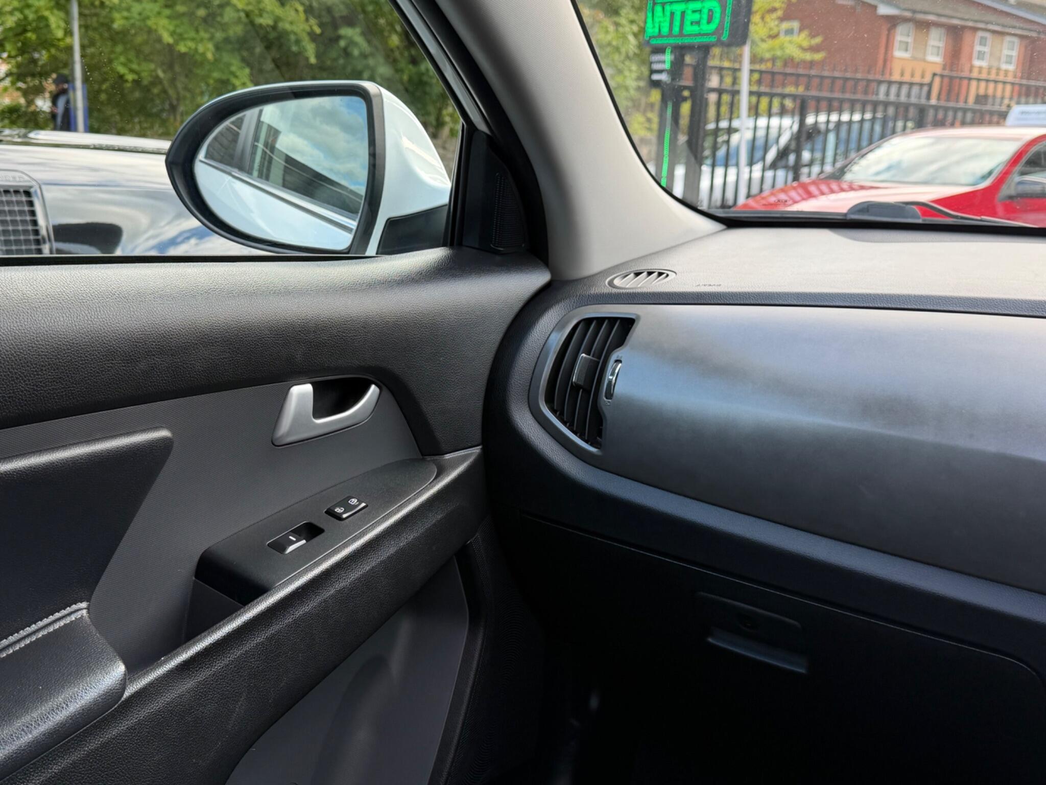 Kia Sportage view 43