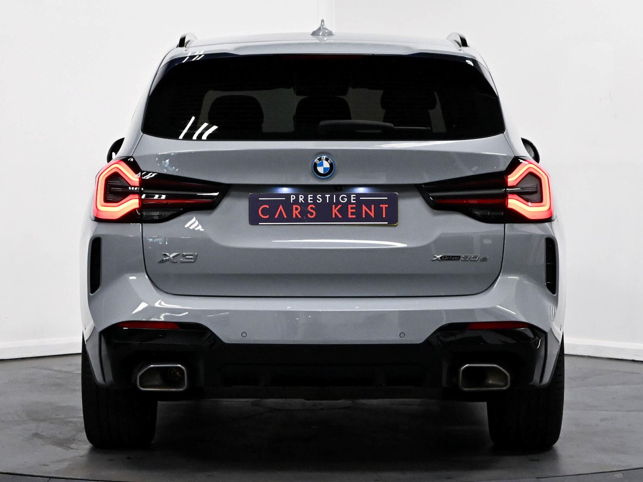 BMW X3 view 17