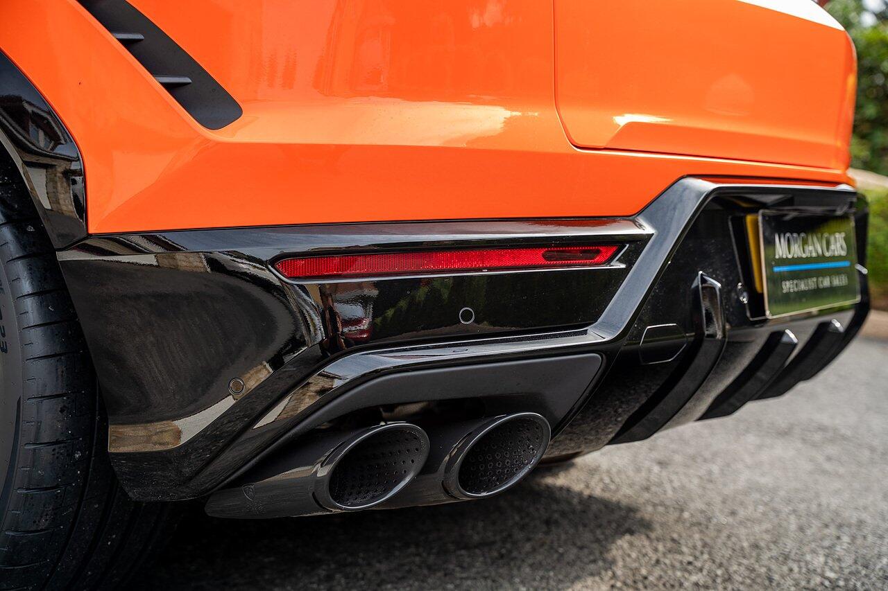 Lamborghini Urus view 13
