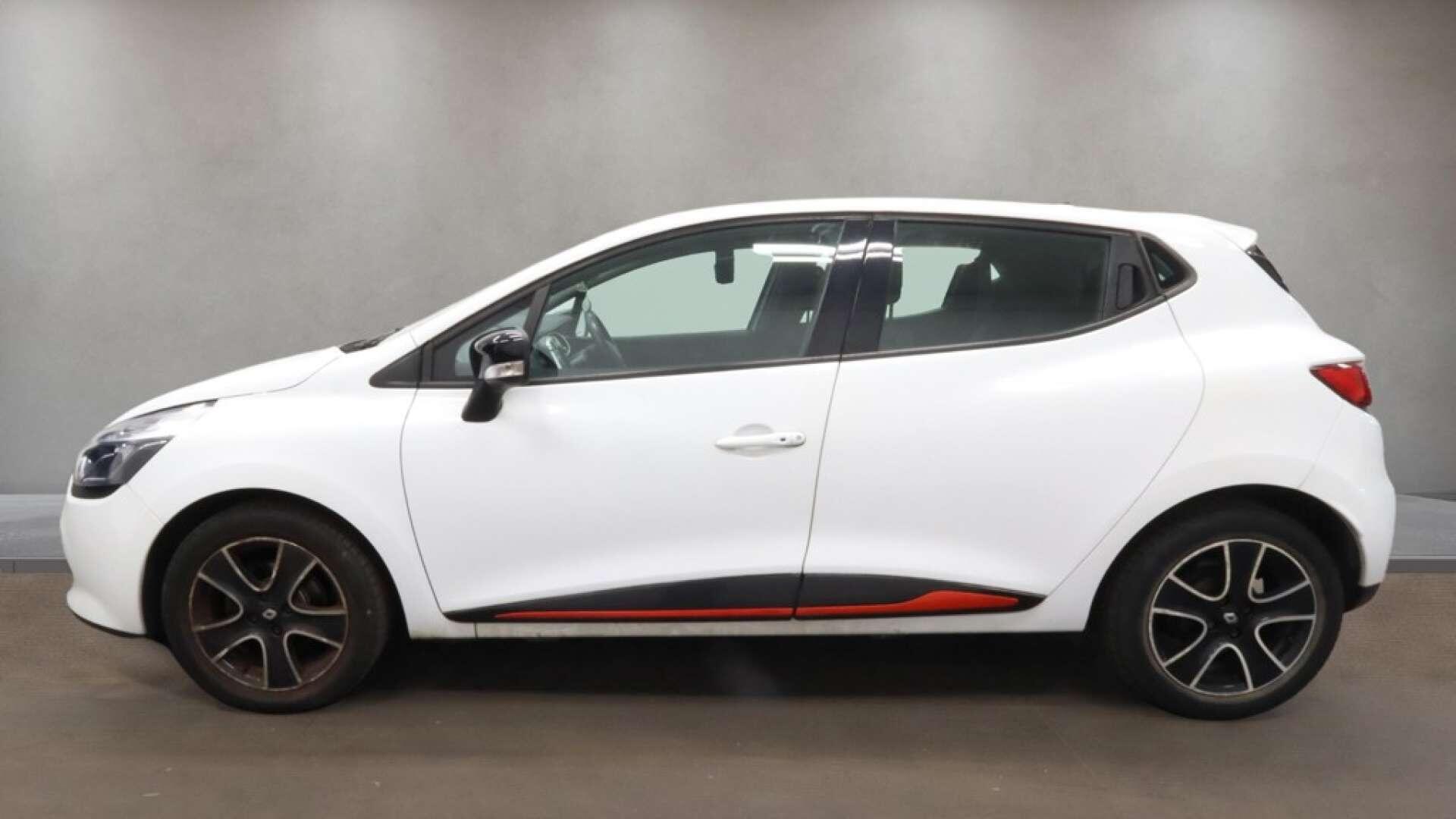 Renault Clio view 11