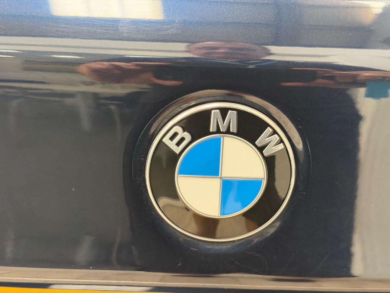 BMW 5 Series view 37