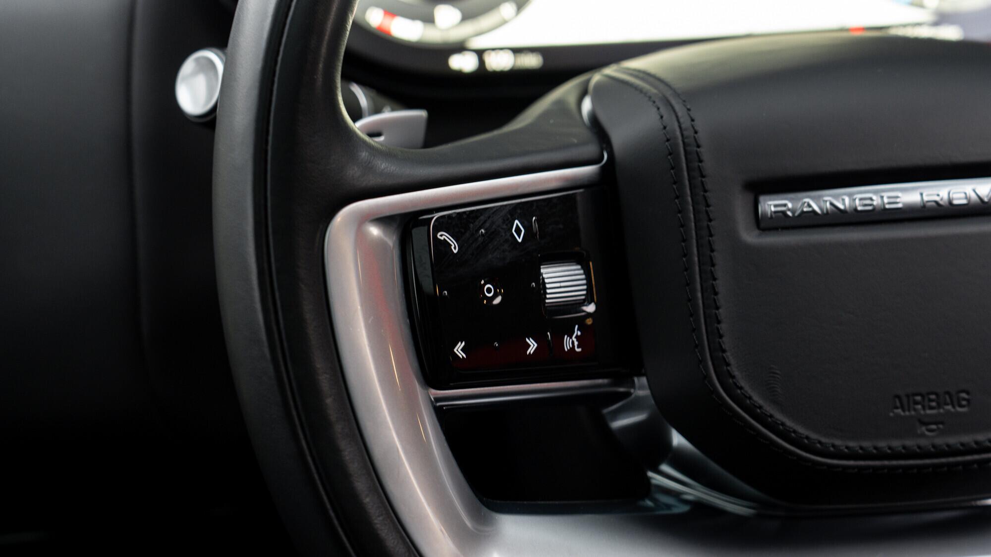 Land Rover Range Rover view 21