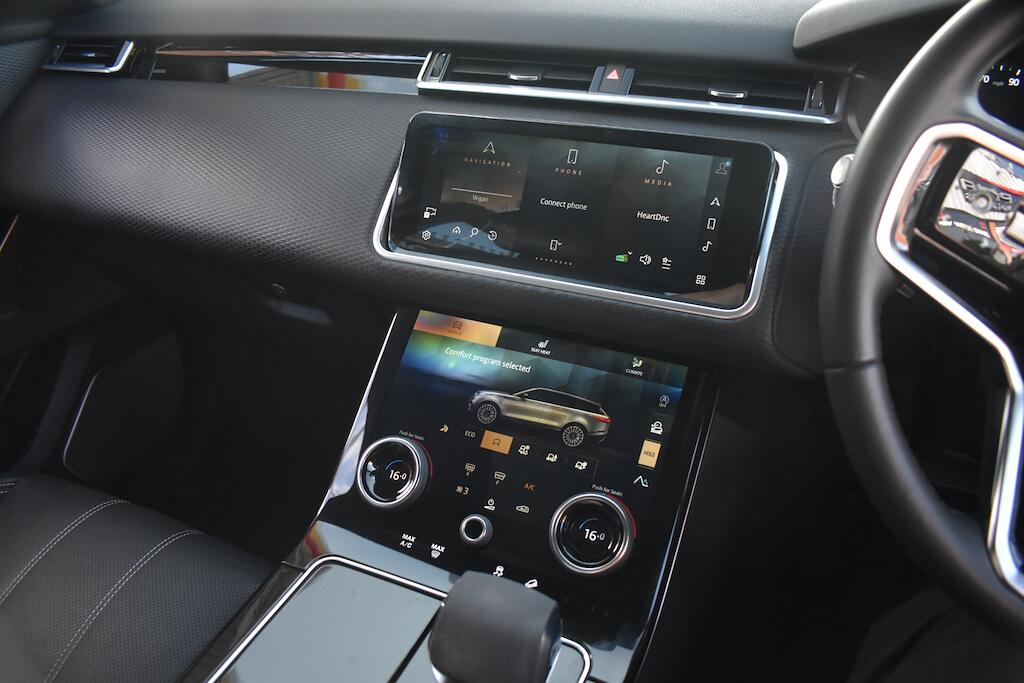 Land Rover Range Rover Velar view 60