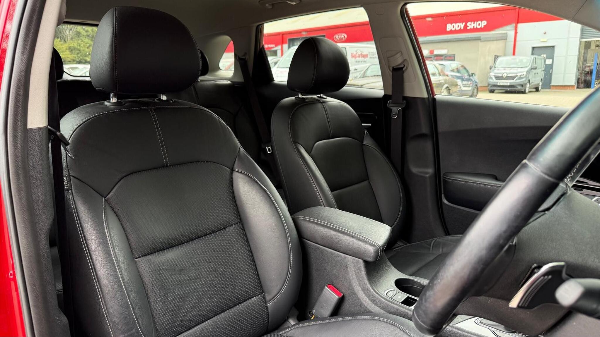 Kia Niro view 23