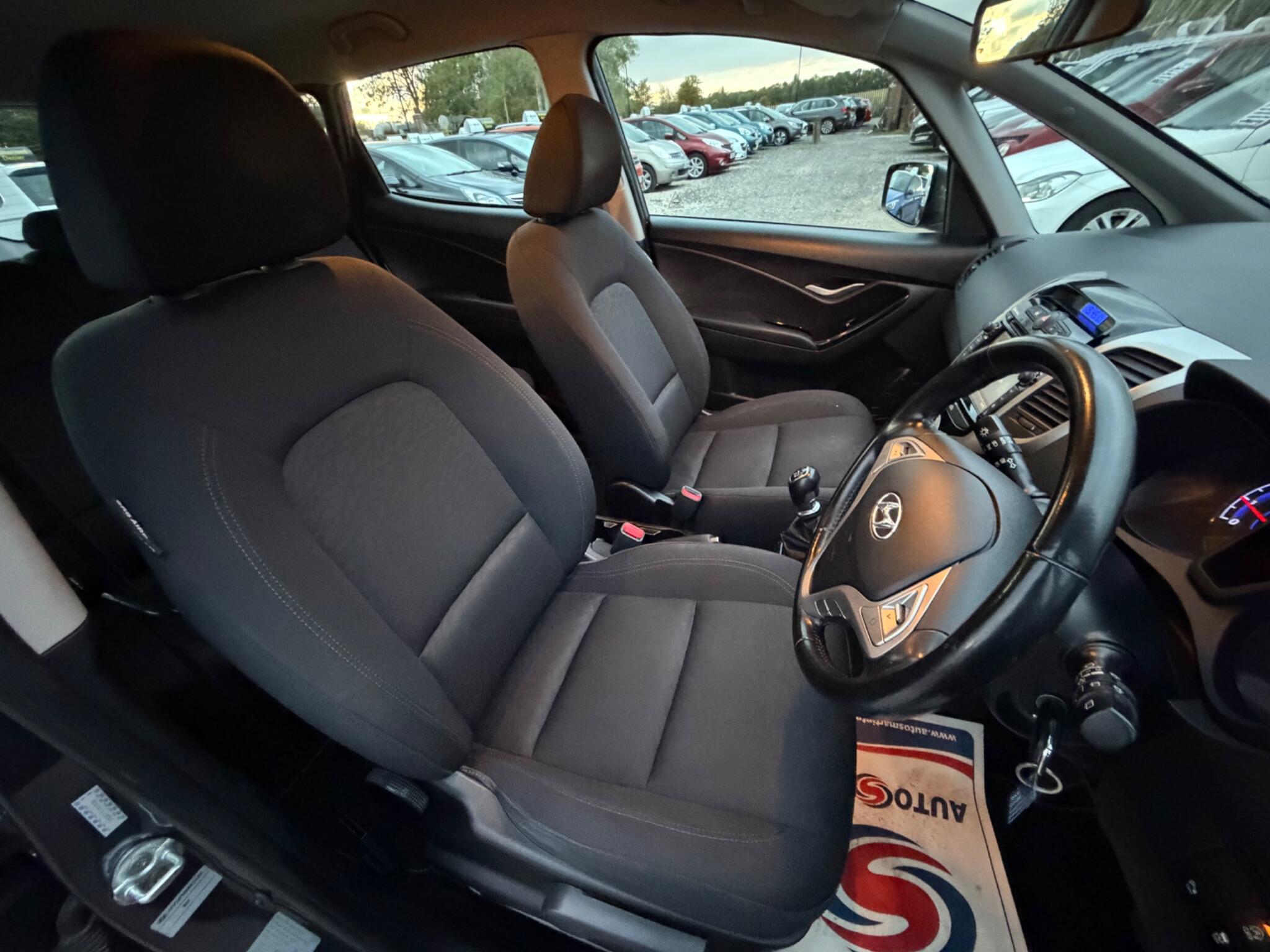 Hyundai Ix20 view 26