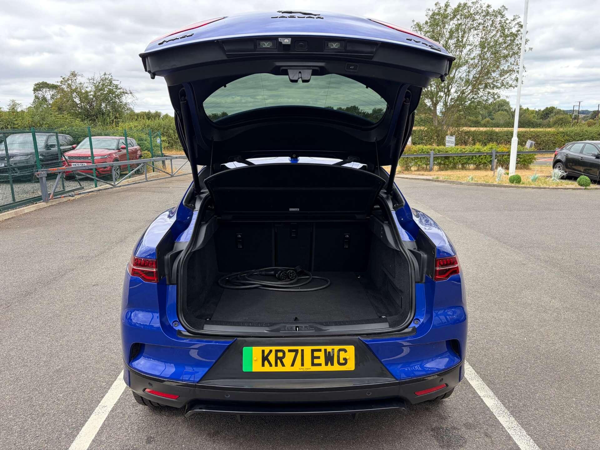 Jaguar I-Pace view 24