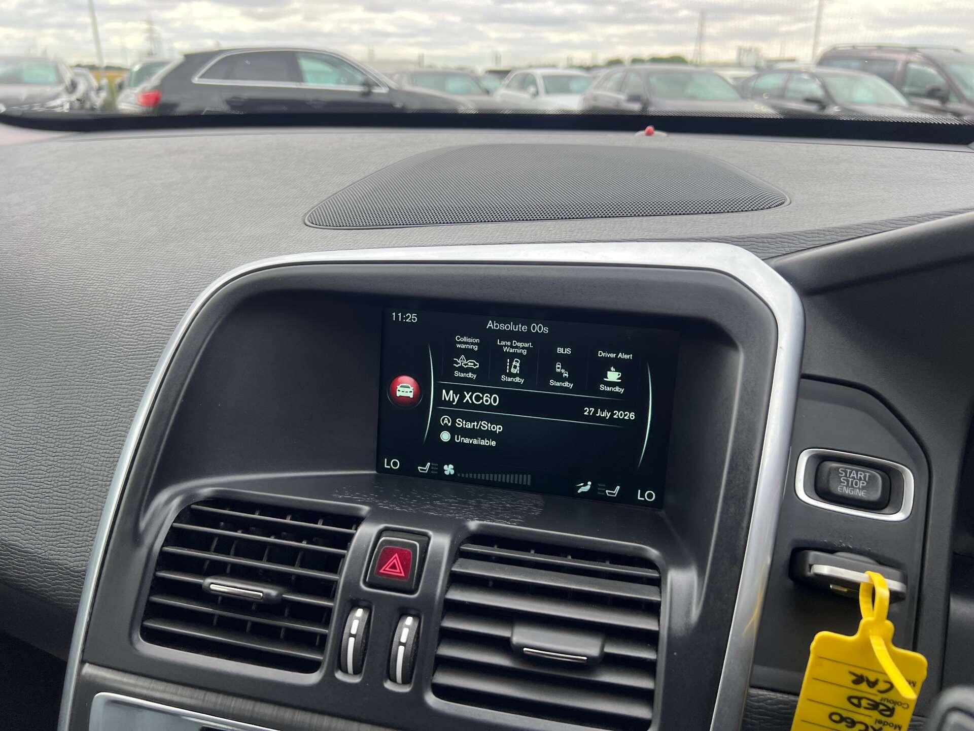 Volvo XC60 view 23