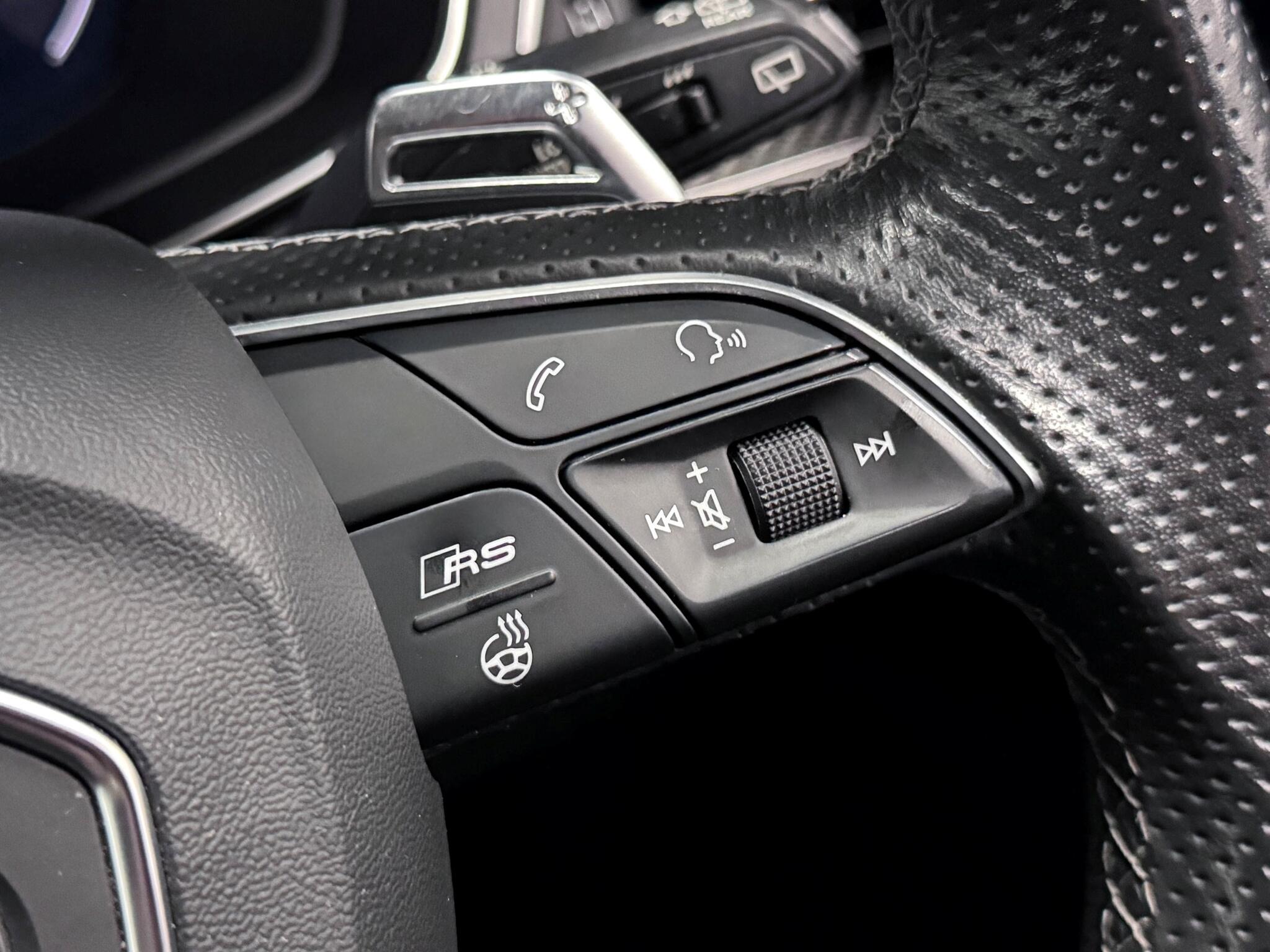Audi RS4 Avant view 42
