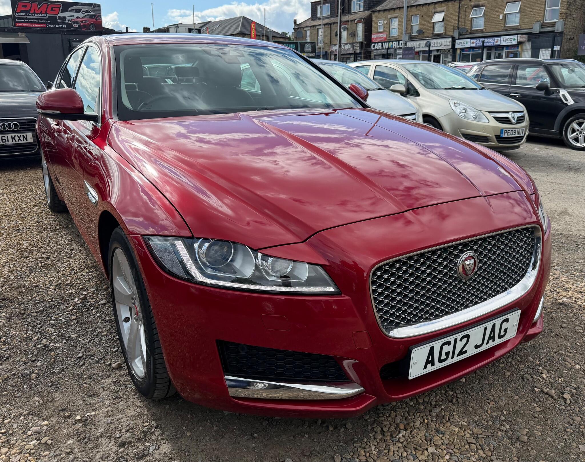 2016 Jaguar XF 2.0d Portfolio Auto Euro 6 (s/s) 4dr • 87,516 miles