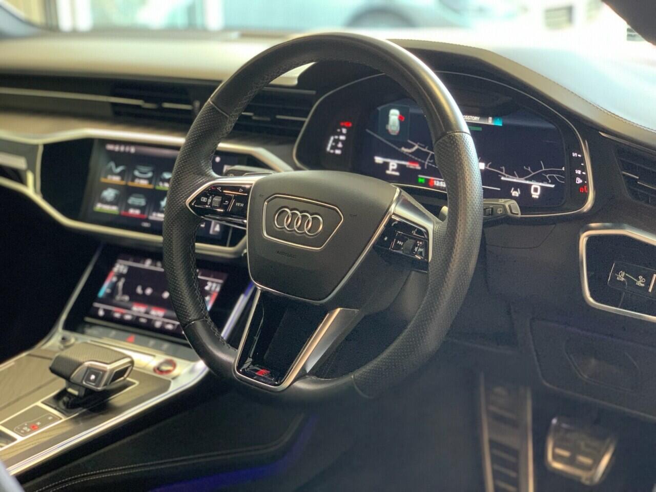 Audi S6 Avant view 41