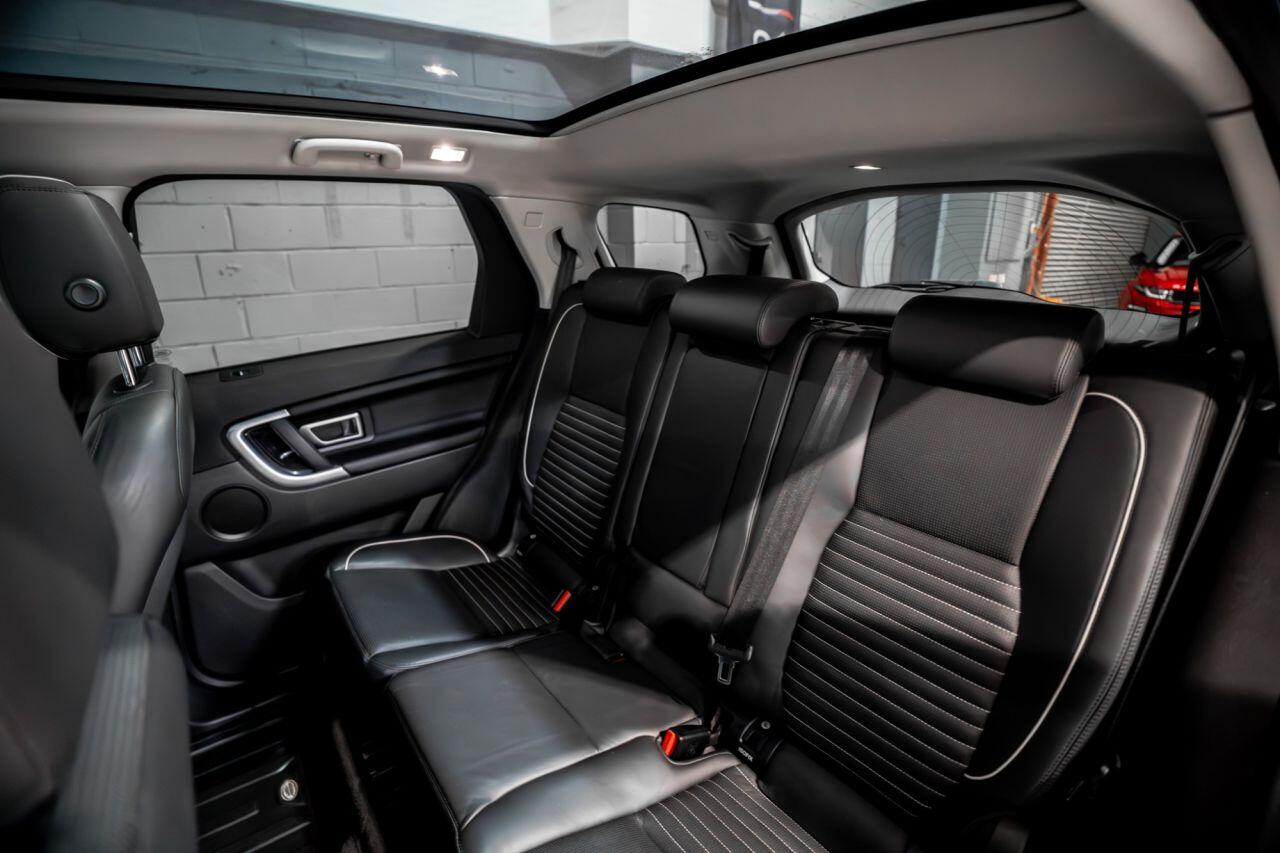 Land Rover Discovery Sport view 17
