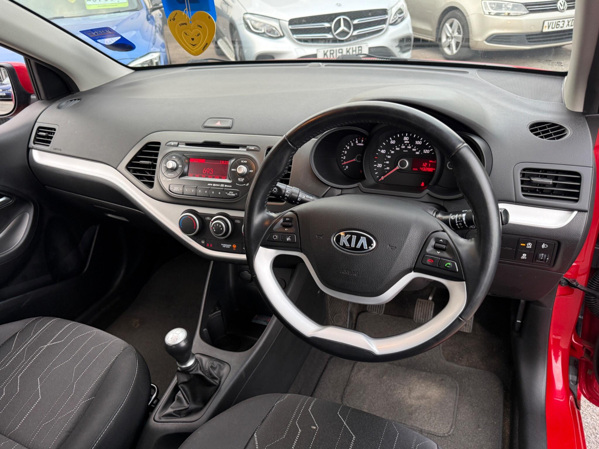 Kia Picanto - Image 25