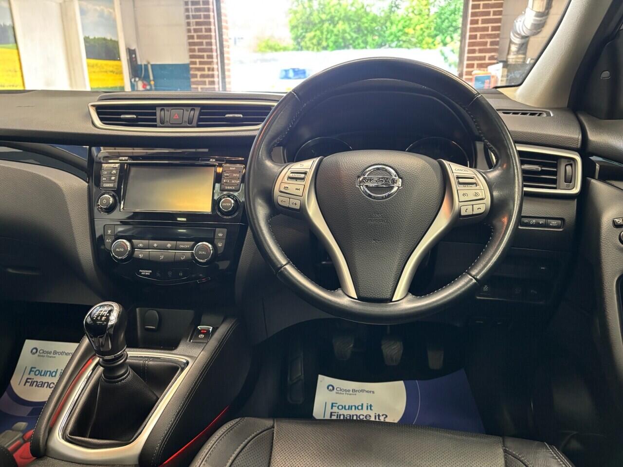 Nissan Qashqai view 18