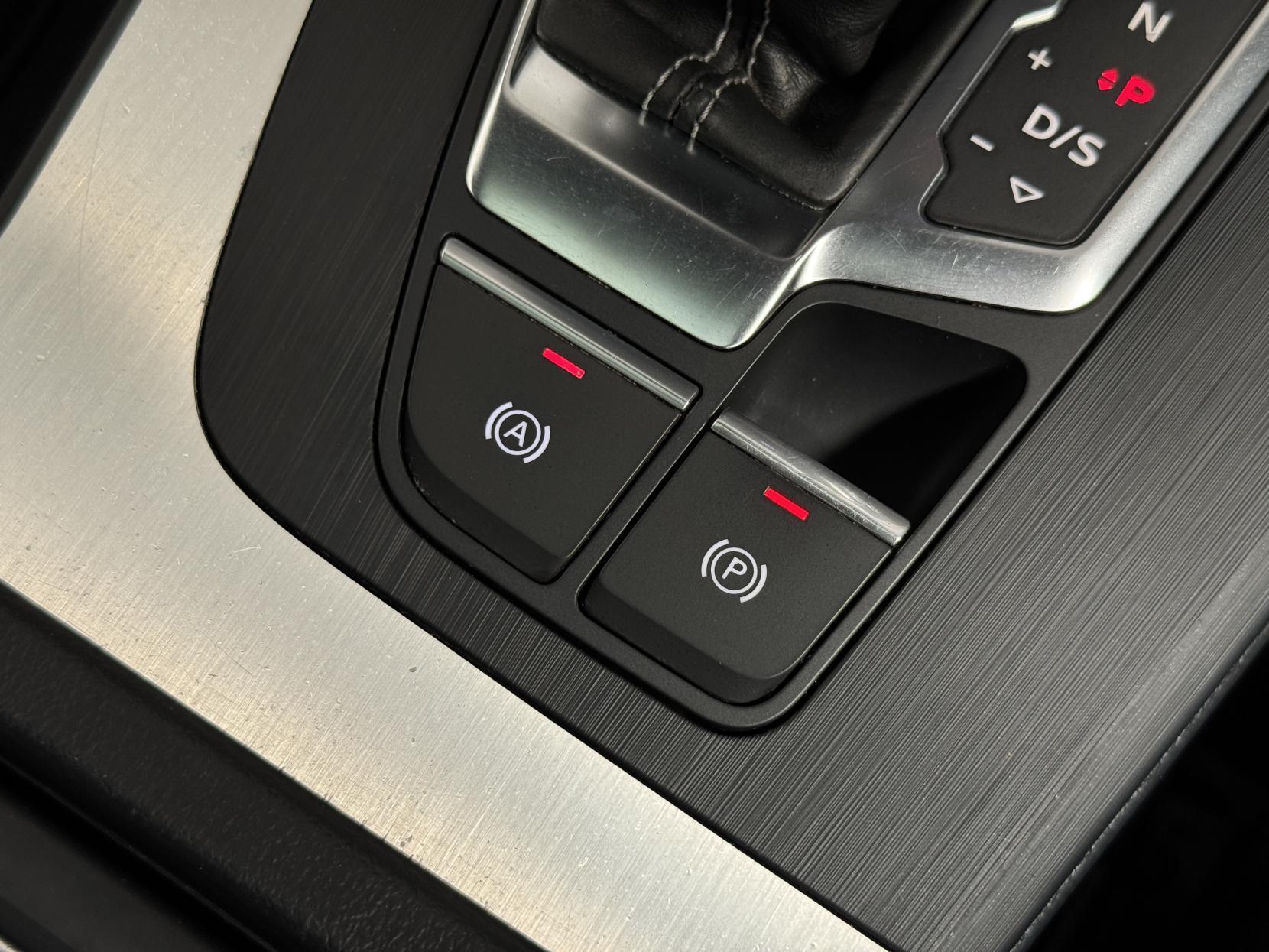 Audi Q5 view 36