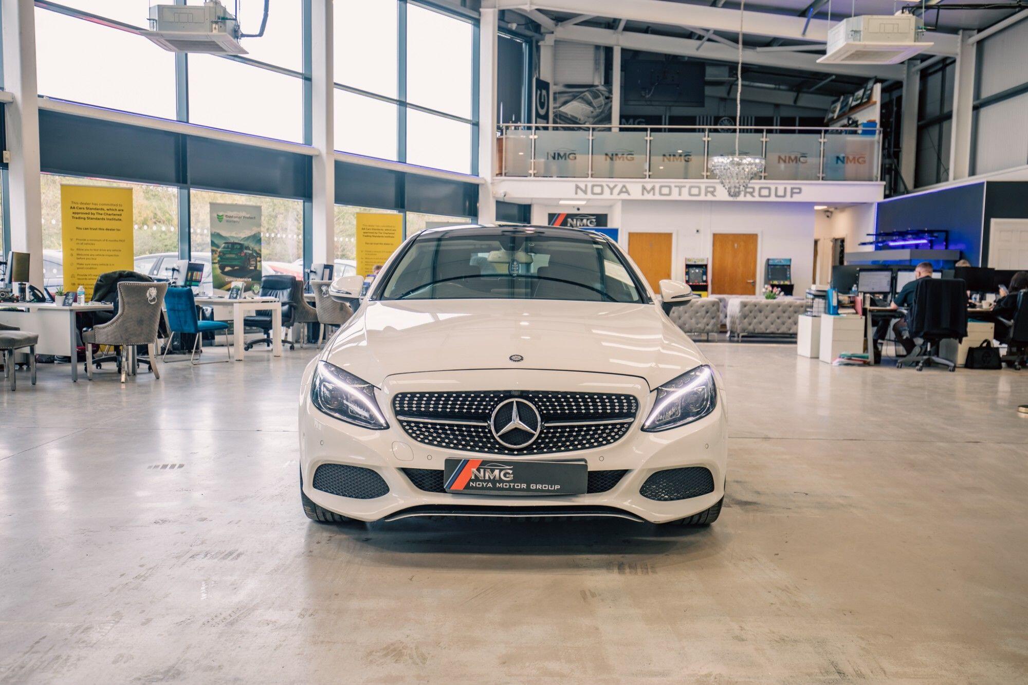 Mercedes-Benz C-Class view 19