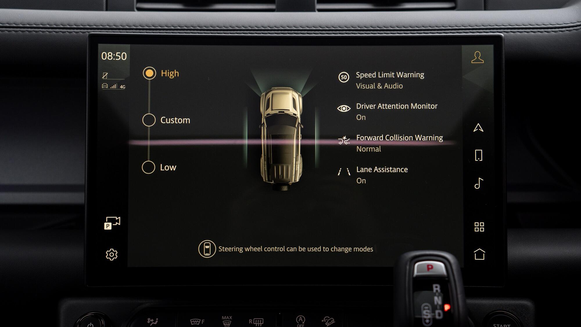 Land Rover Defender 110 view 38