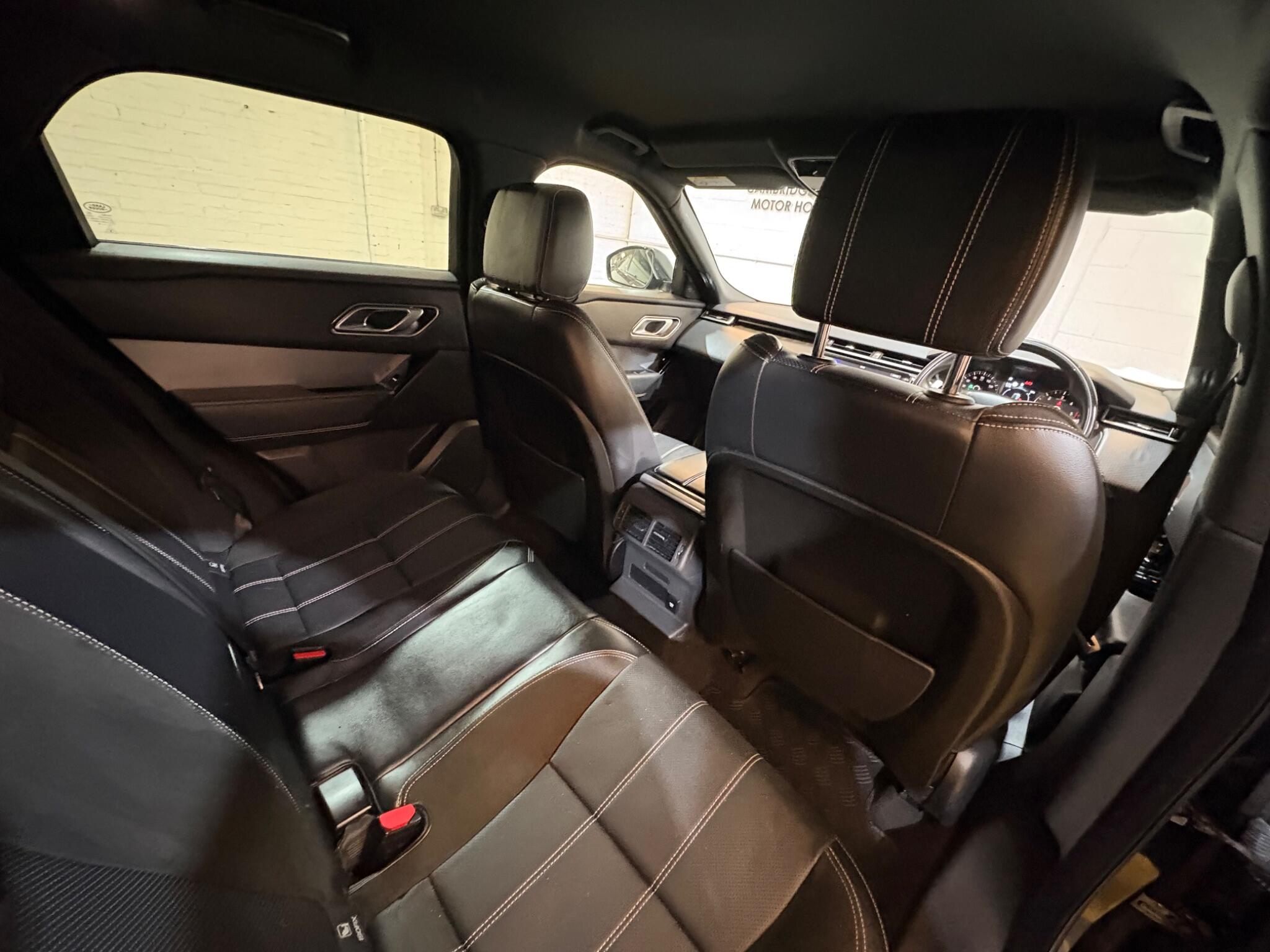 Land Rover Range Rover Velar view 35