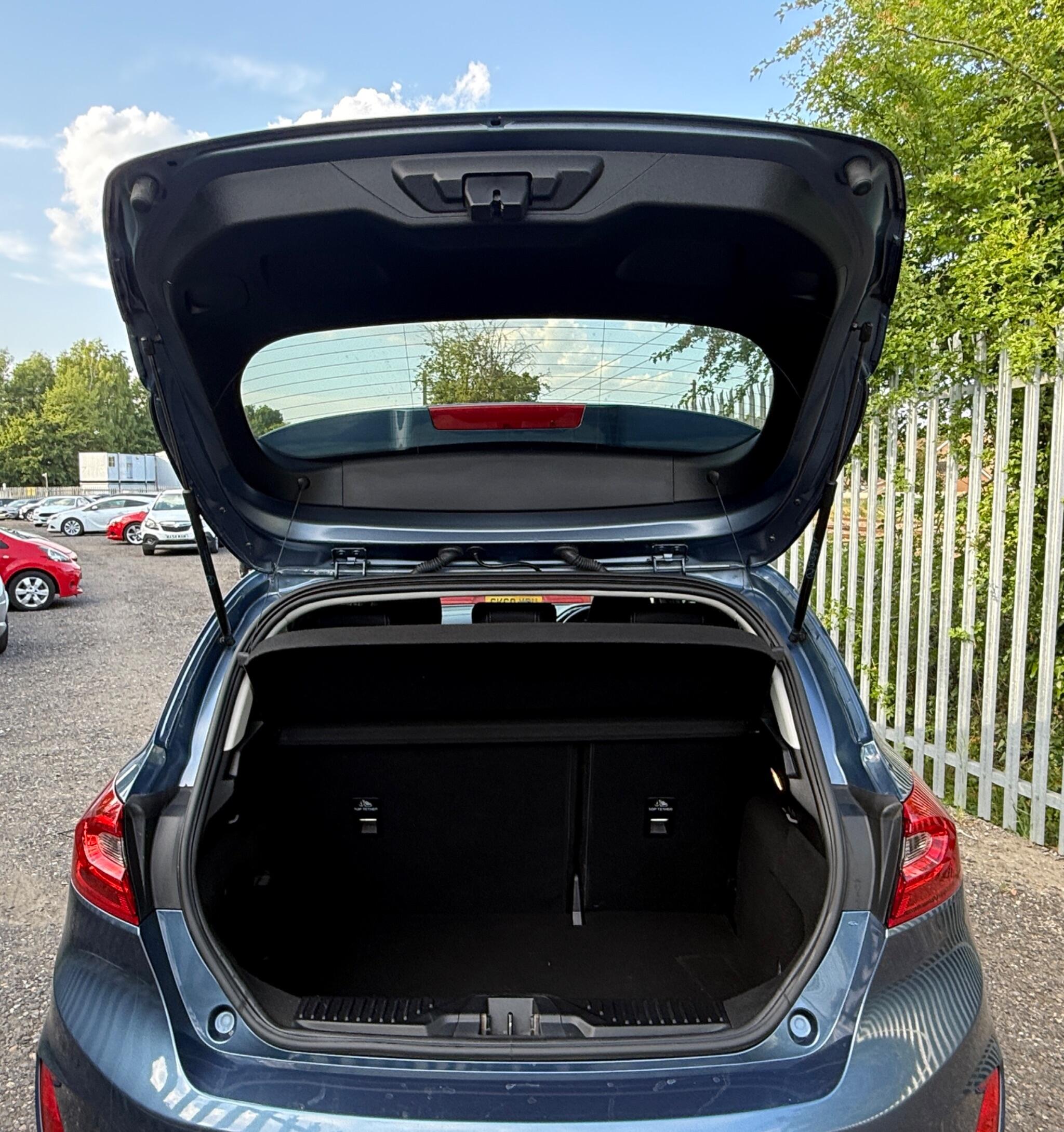 2019 Ford Fiesta image 39