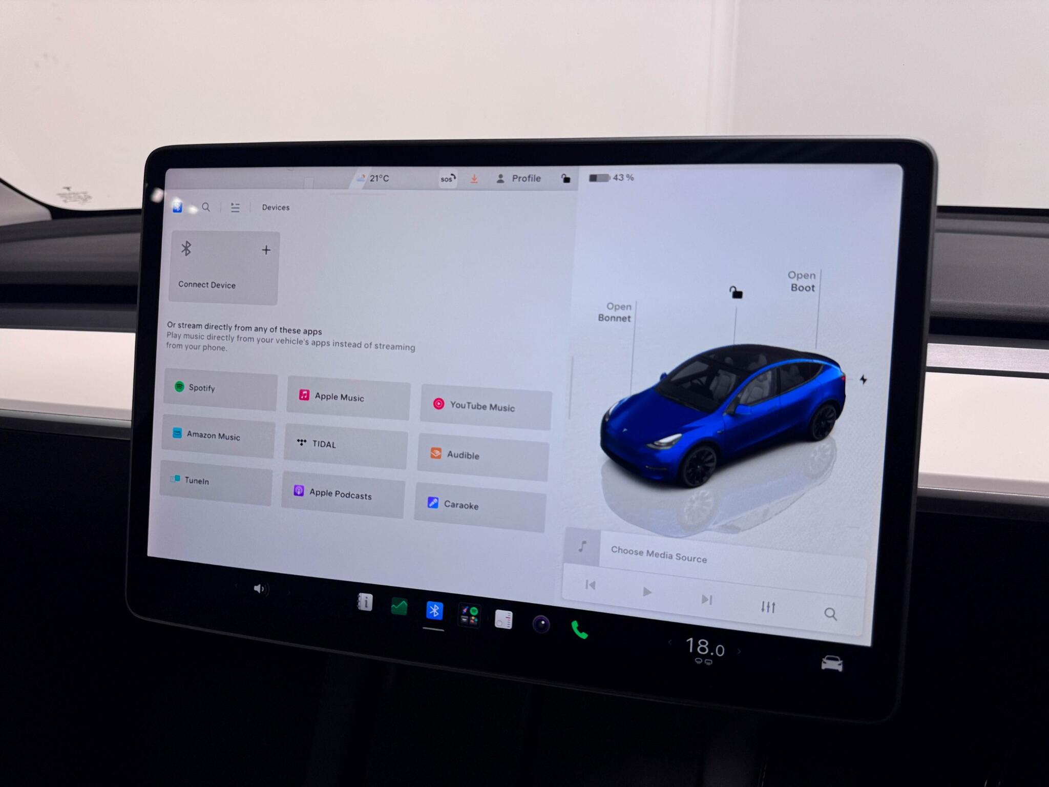 Tesla Model Y view 21