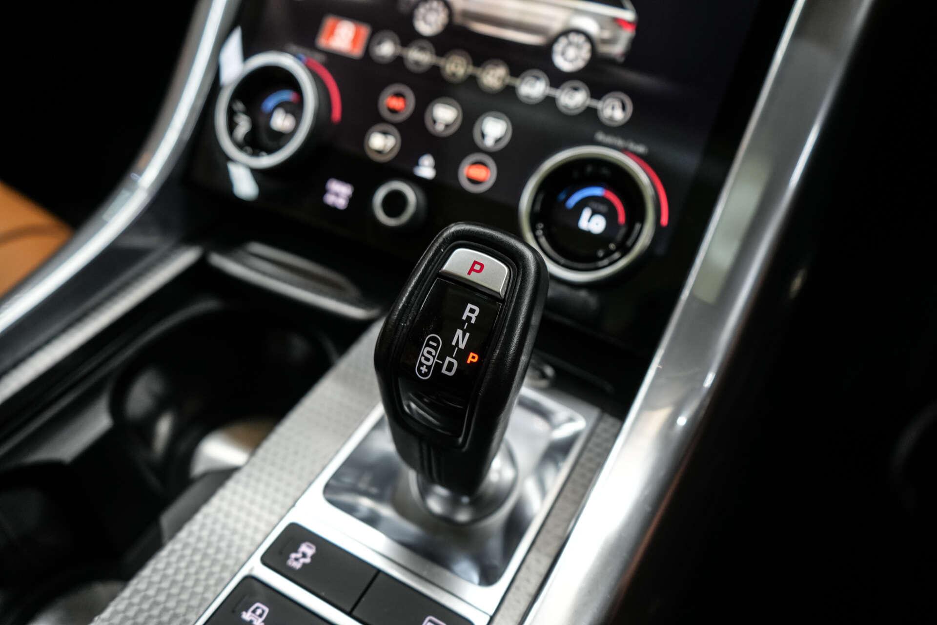 Land Rover Range Rover Sport view 28