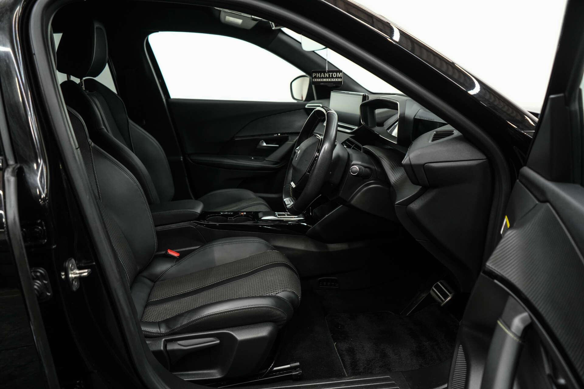 Peugeot e-2008 view 14