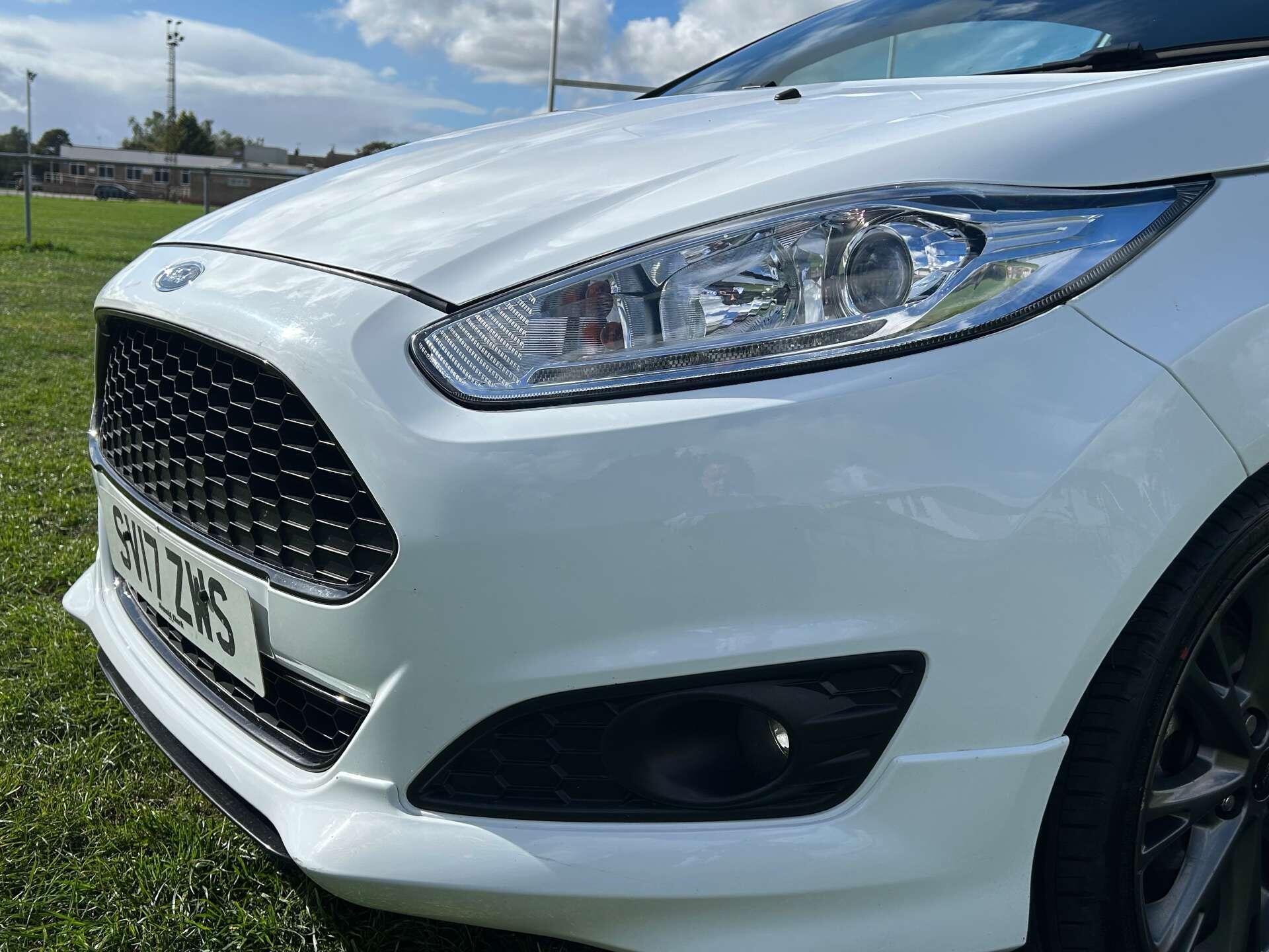 Ford Fiesta view 11