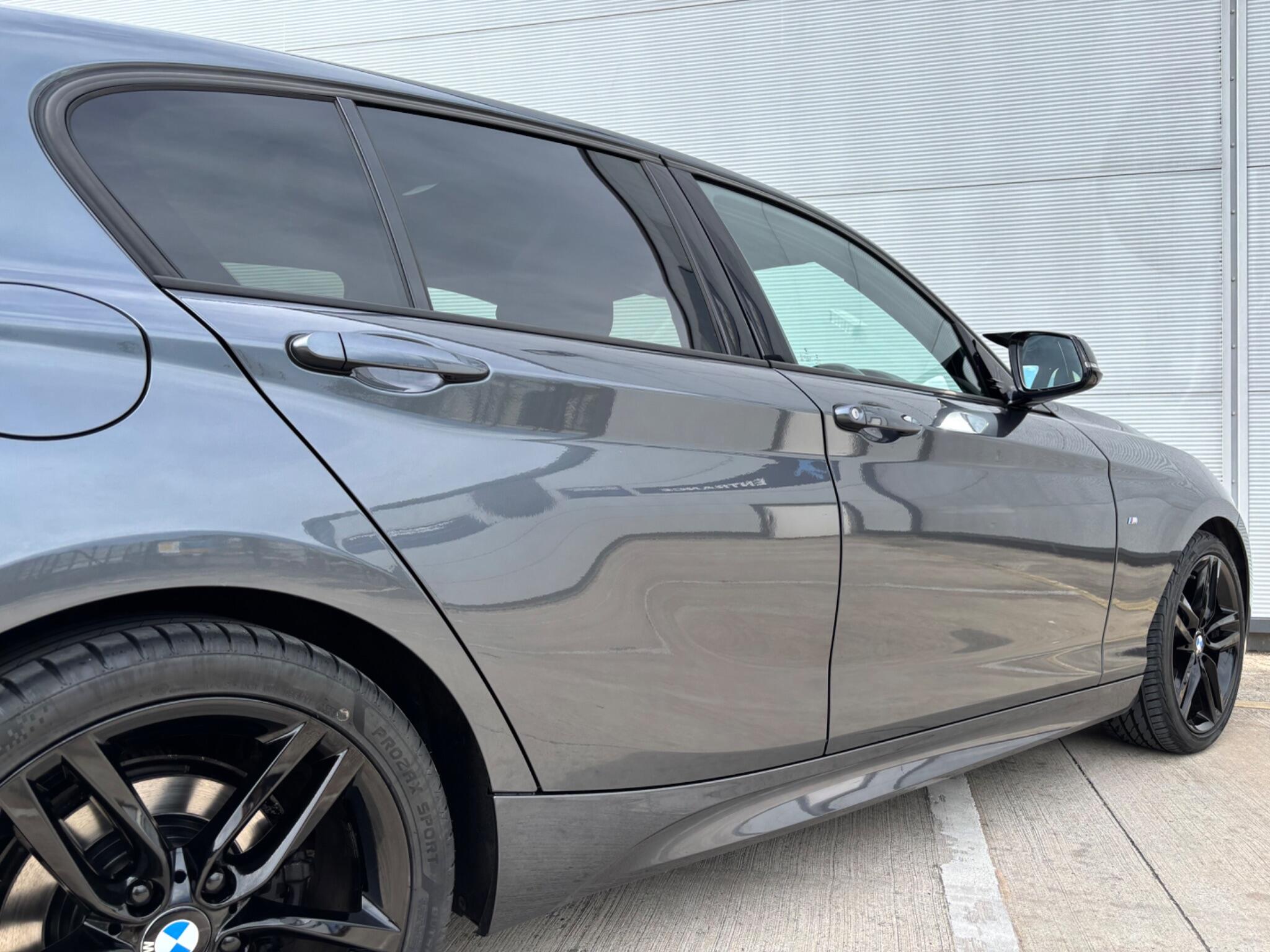 BMW 1 Series view 14