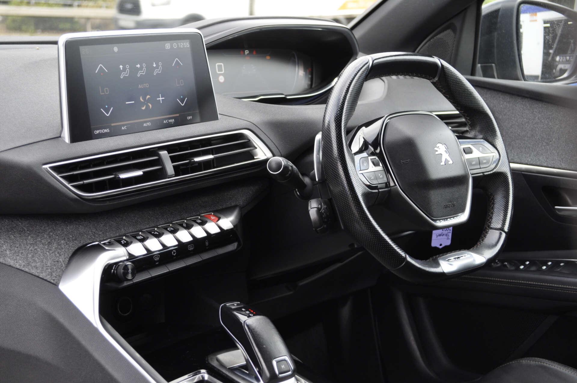 Peugeot 3008 view 14