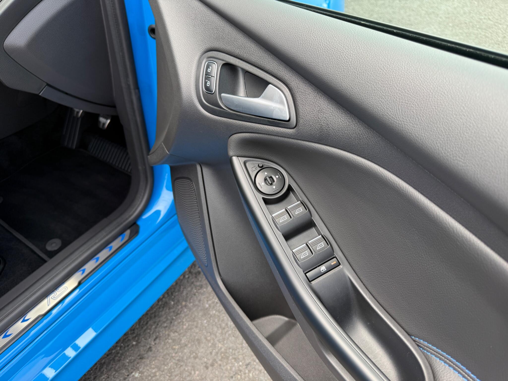 Ford Focus view 46