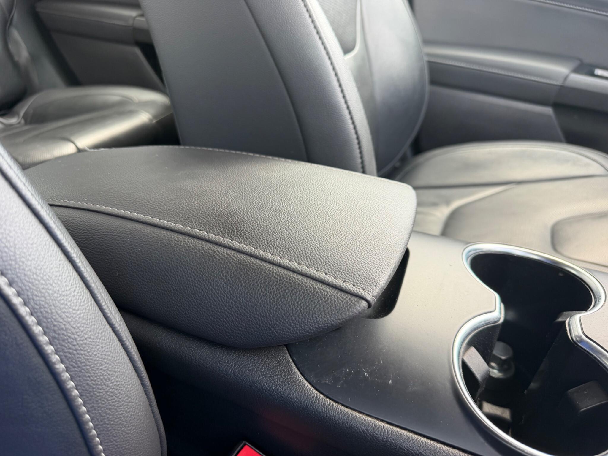 Ford Mondeo view 31
