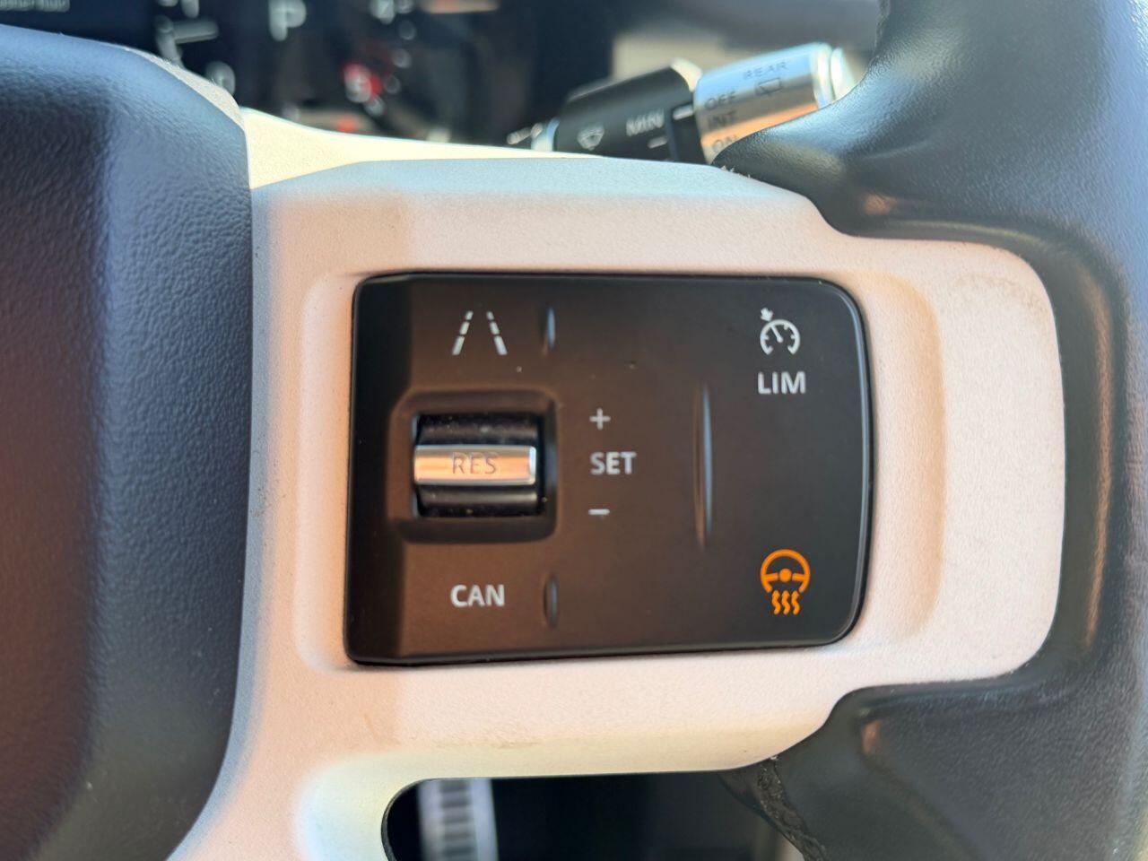 Land Rover Defender view 15
