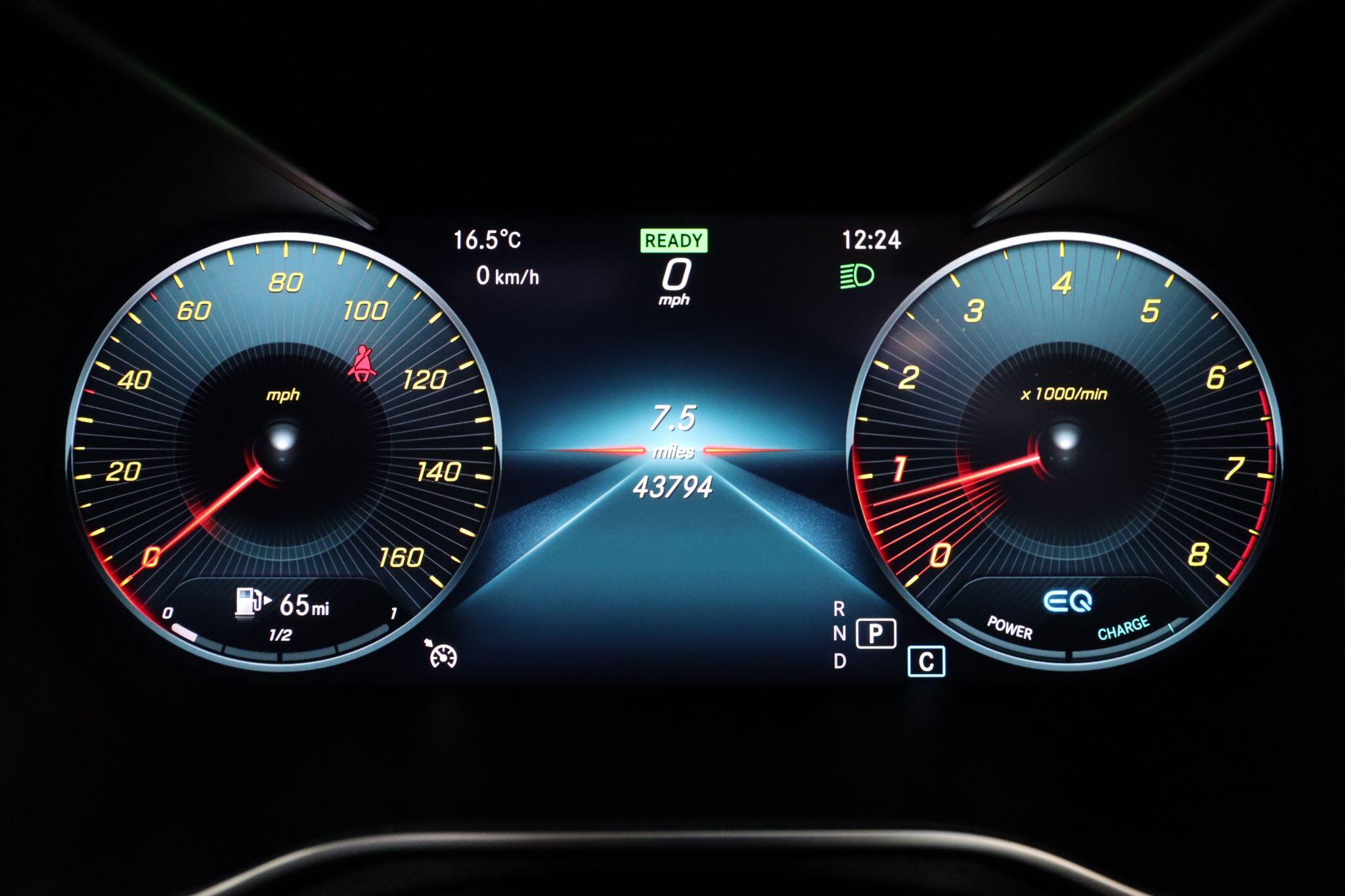 Mercedes-Benz C Class view 33