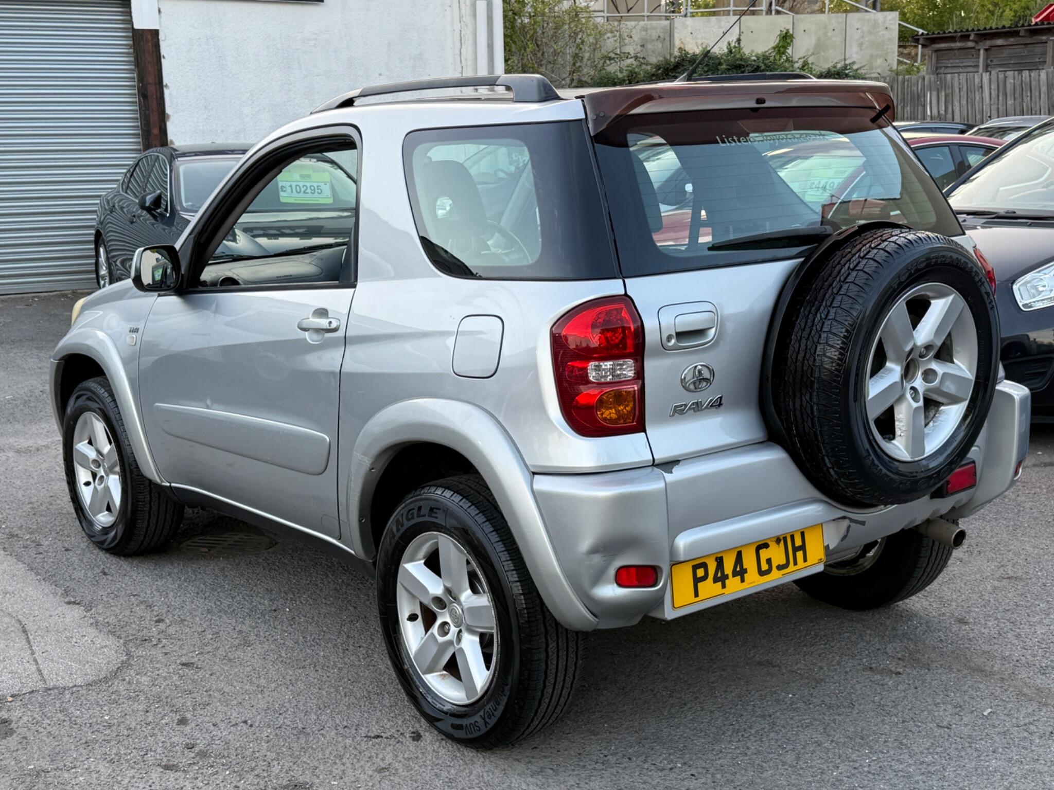 Toyota RAV4 - Image 6