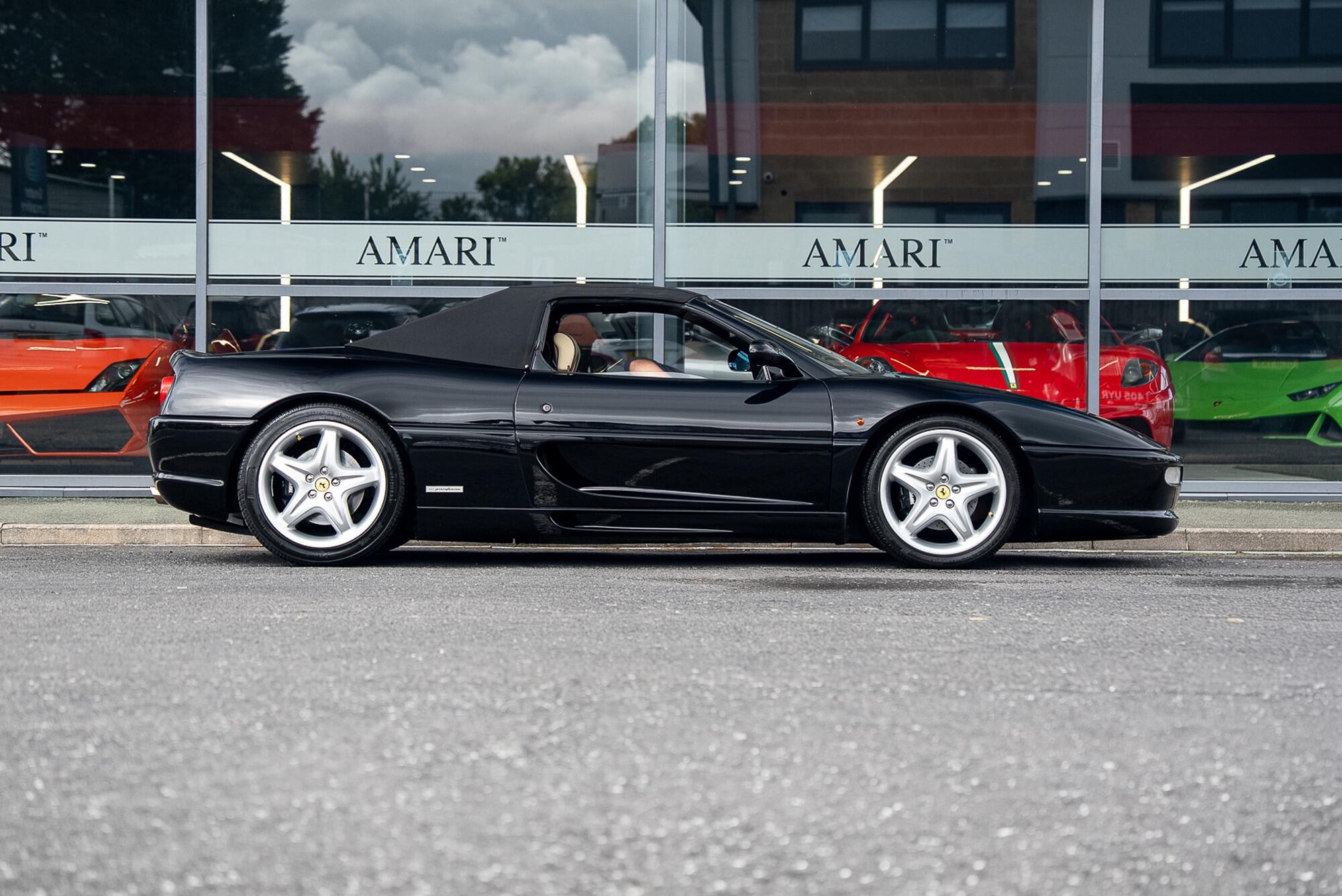 Ferrari 355 F1 view 3