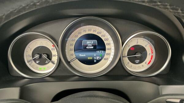 Mercedes-Benz E Class view 13