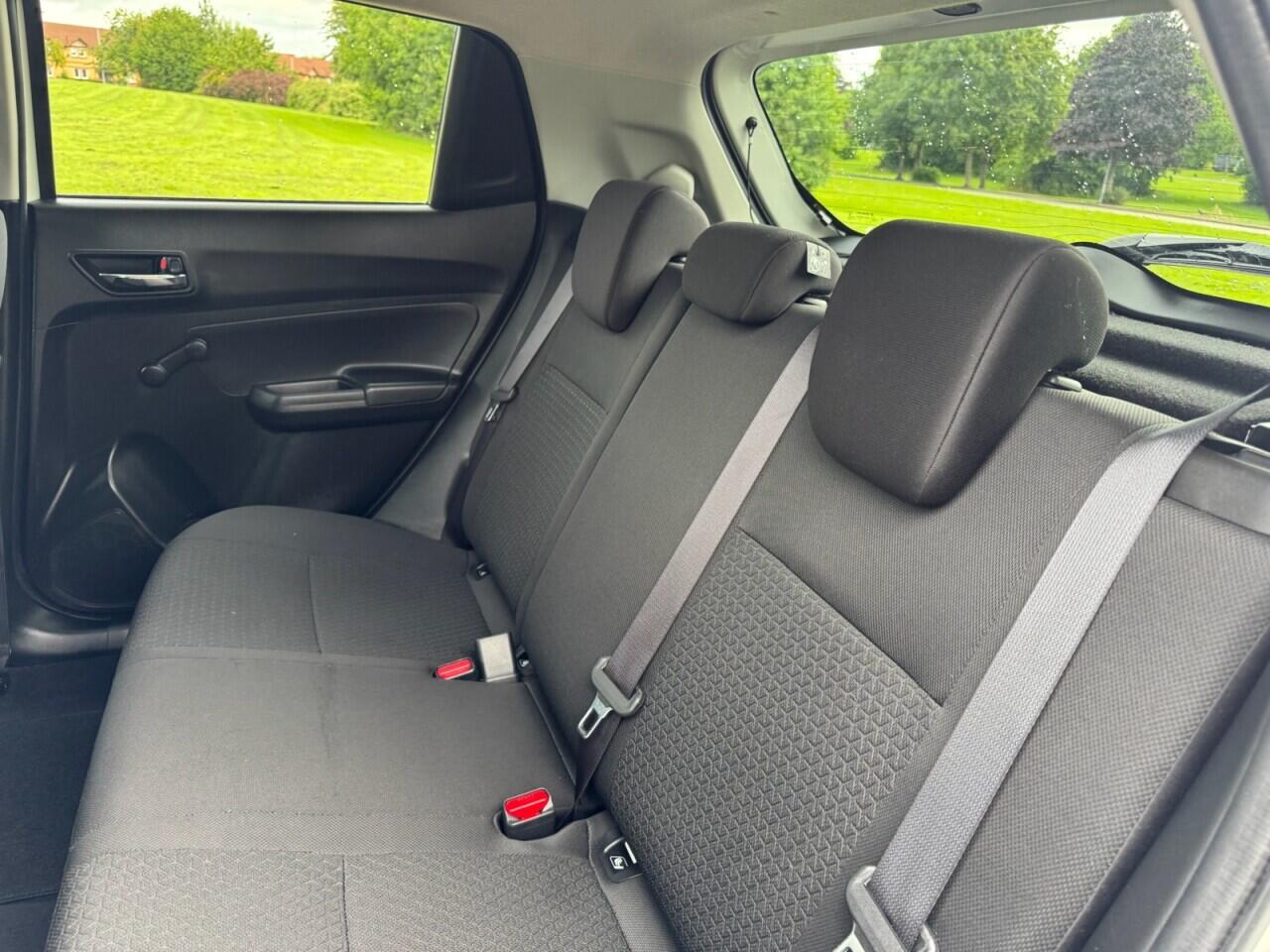 Suzuki Swift view 17