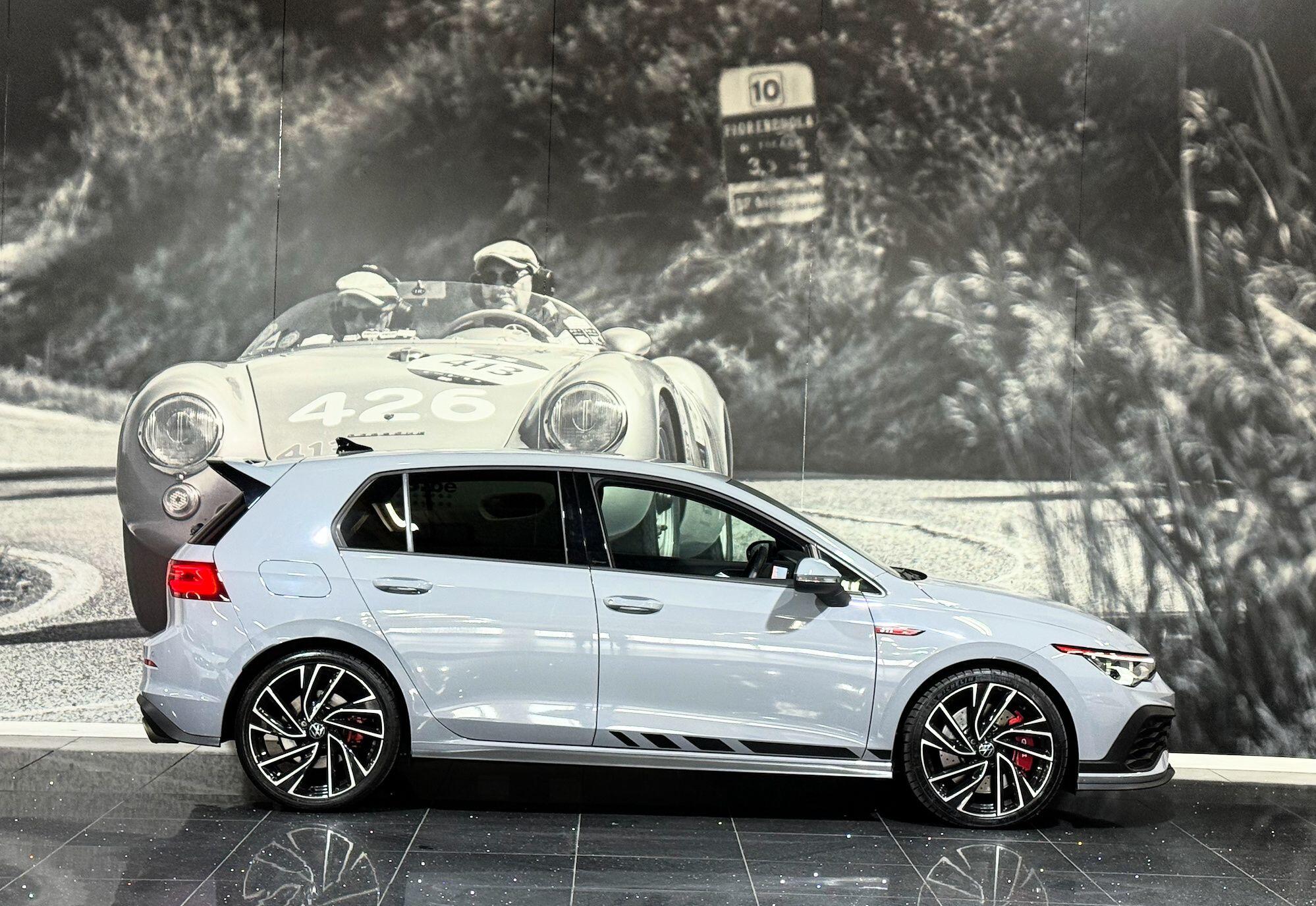 Volkswagen Golf view 5