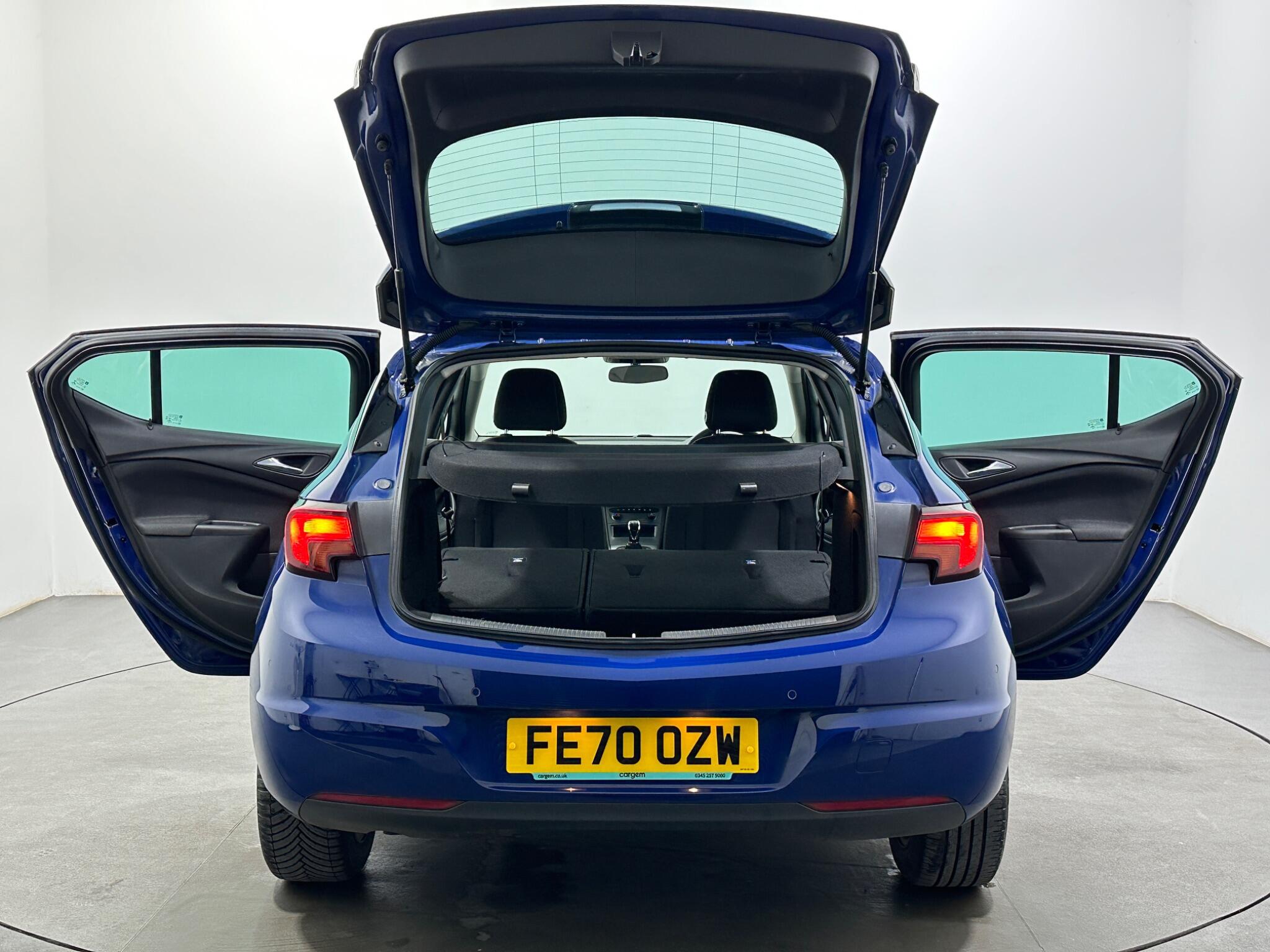 Vauxhall Astra view 43